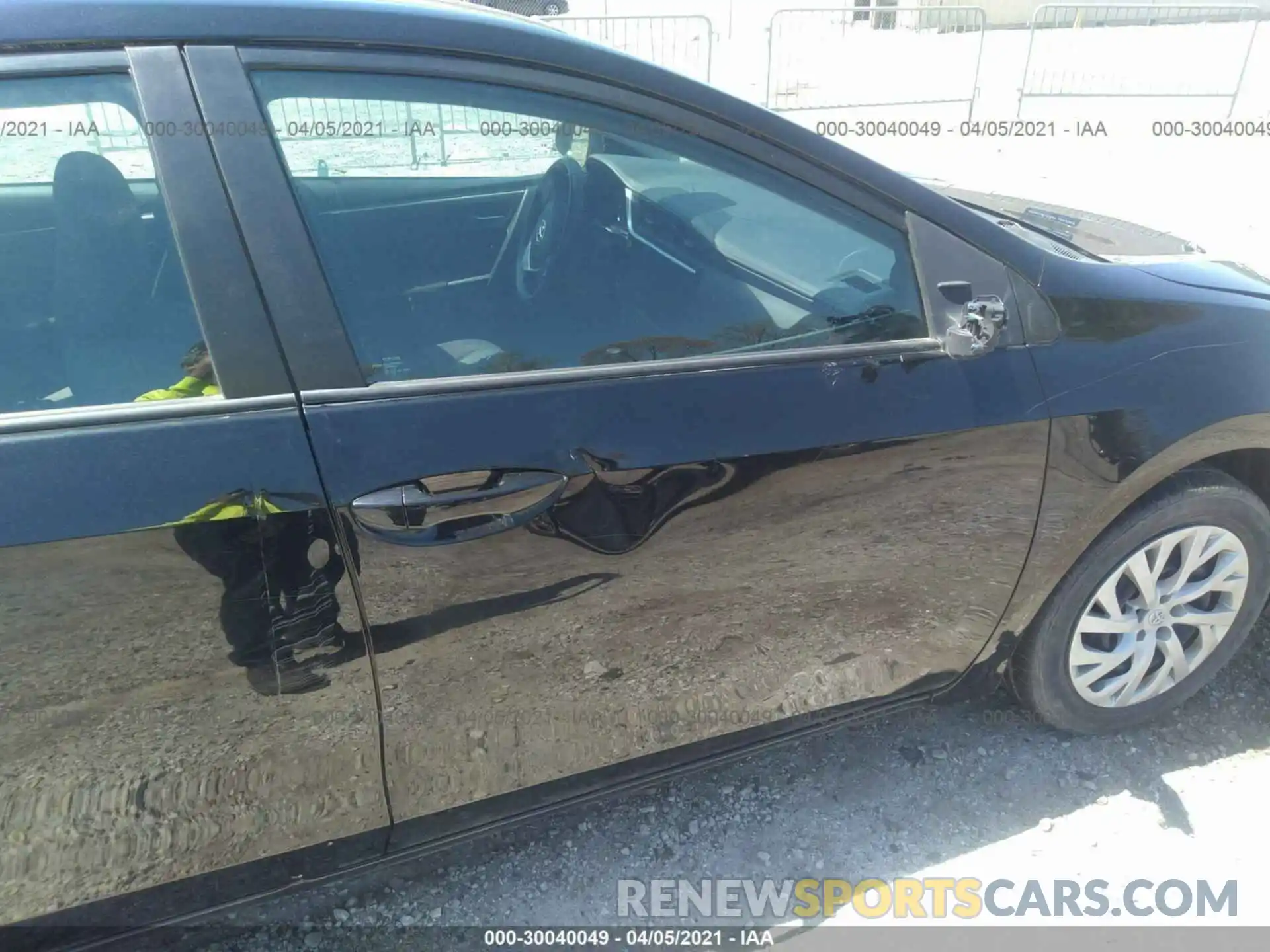 6 Photograph of a damaged car 5YFBURHE4KP863572 TOYOTA COROLLA 2019