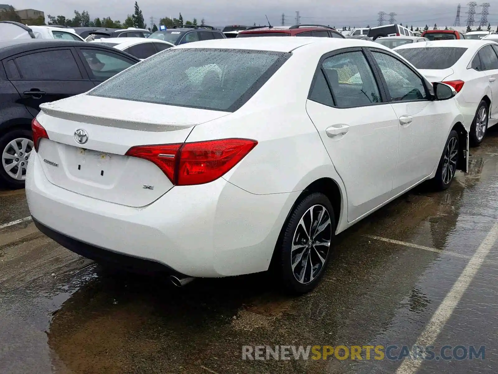 4 Photograph of a damaged car 5YFBURHE4KP865421 TOYOTA COROLLA 2019