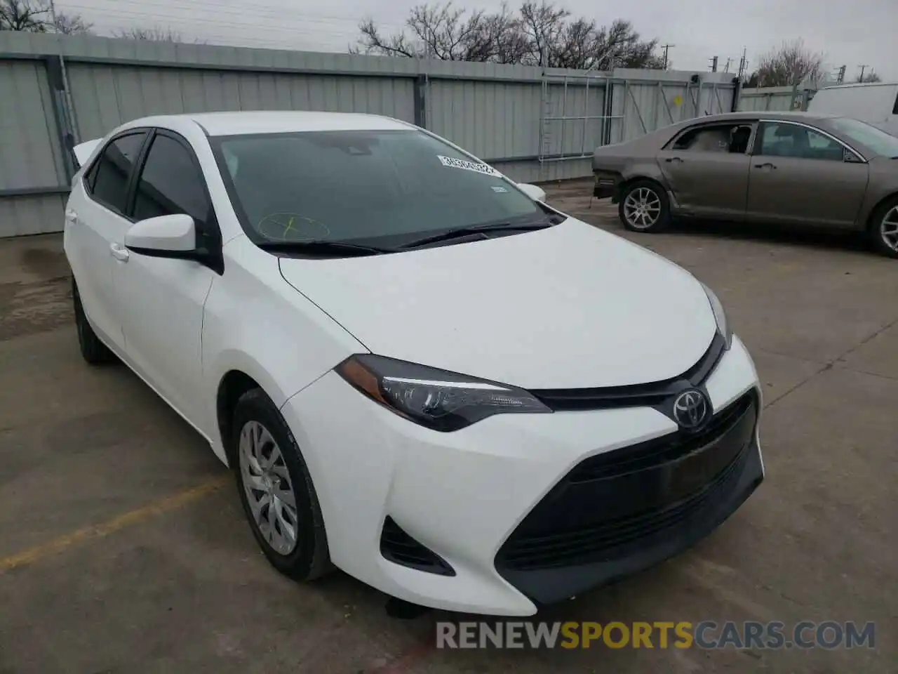 1 Photograph of a damaged car 5YFBURHE4KP865564 TOYOTA COROLLA 2019