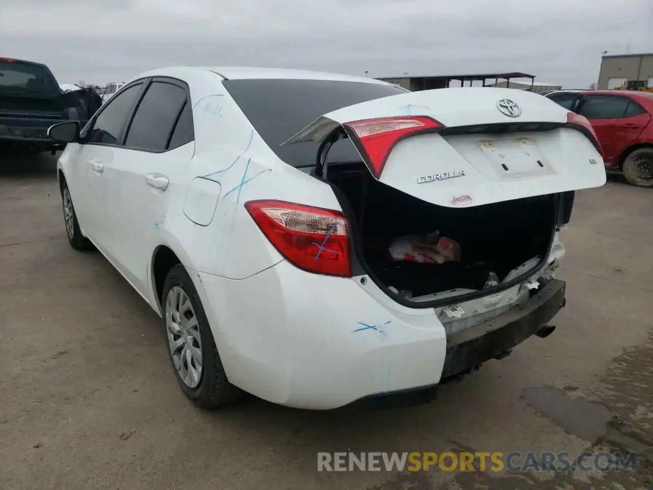 3 Photograph of a damaged car 5YFBURHE4KP865564 TOYOTA COROLLA 2019