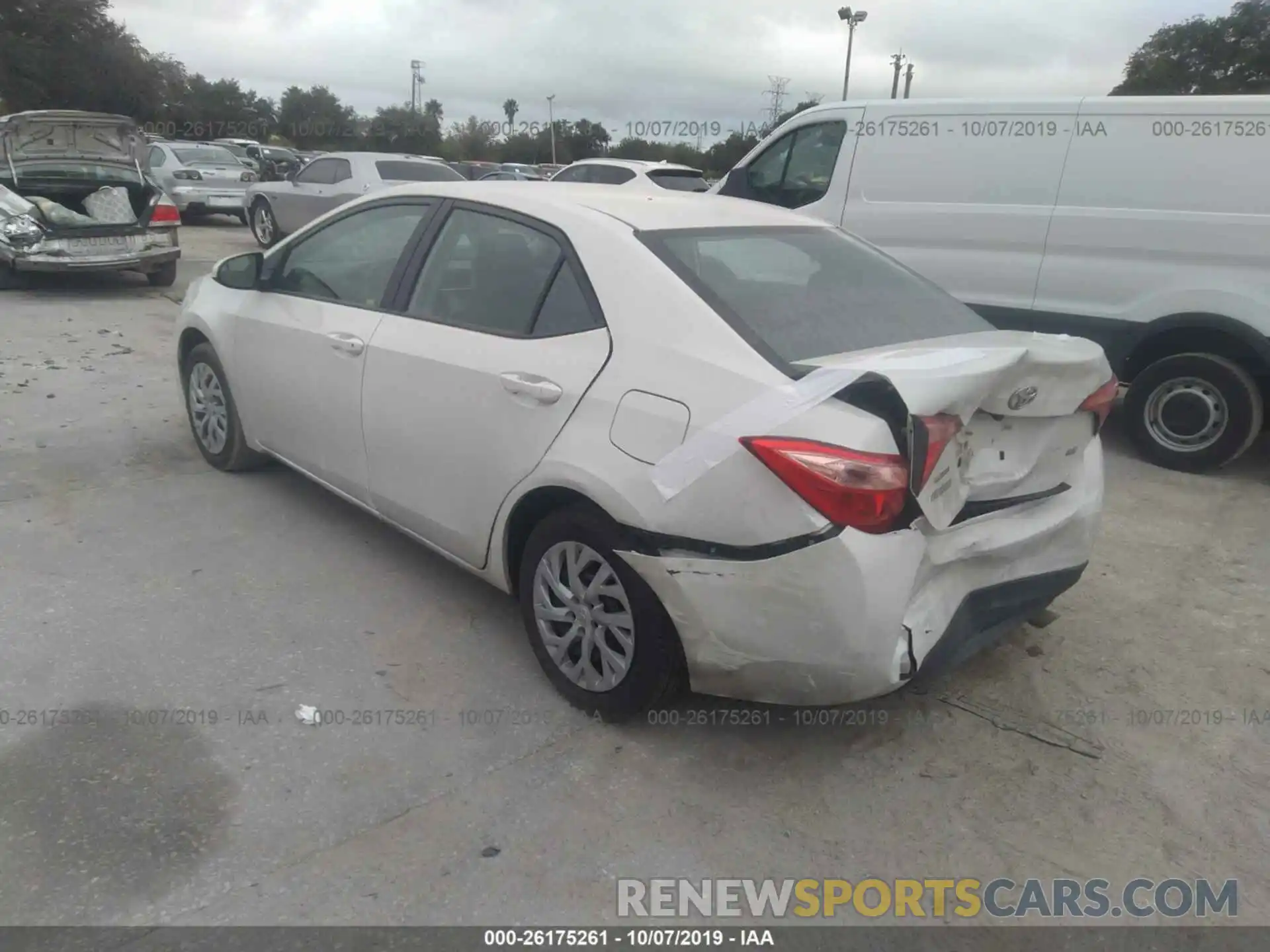 3 Photograph of a damaged car 5YFBURHE4KP865838 TOYOTA COROLLA 2019