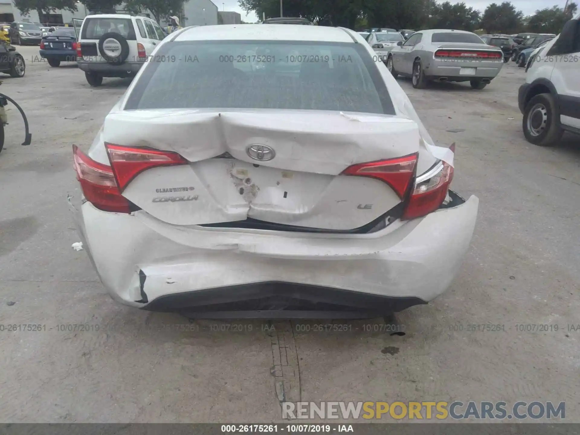 6 Photograph of a damaged car 5YFBURHE4KP865838 TOYOTA COROLLA 2019