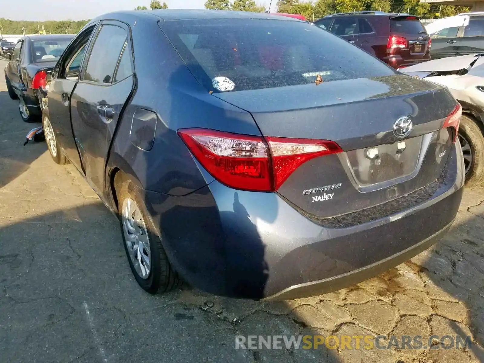 3 Photograph of a damaged car 5YFBURHE4KP869713 TOYOTA COROLLA 2019