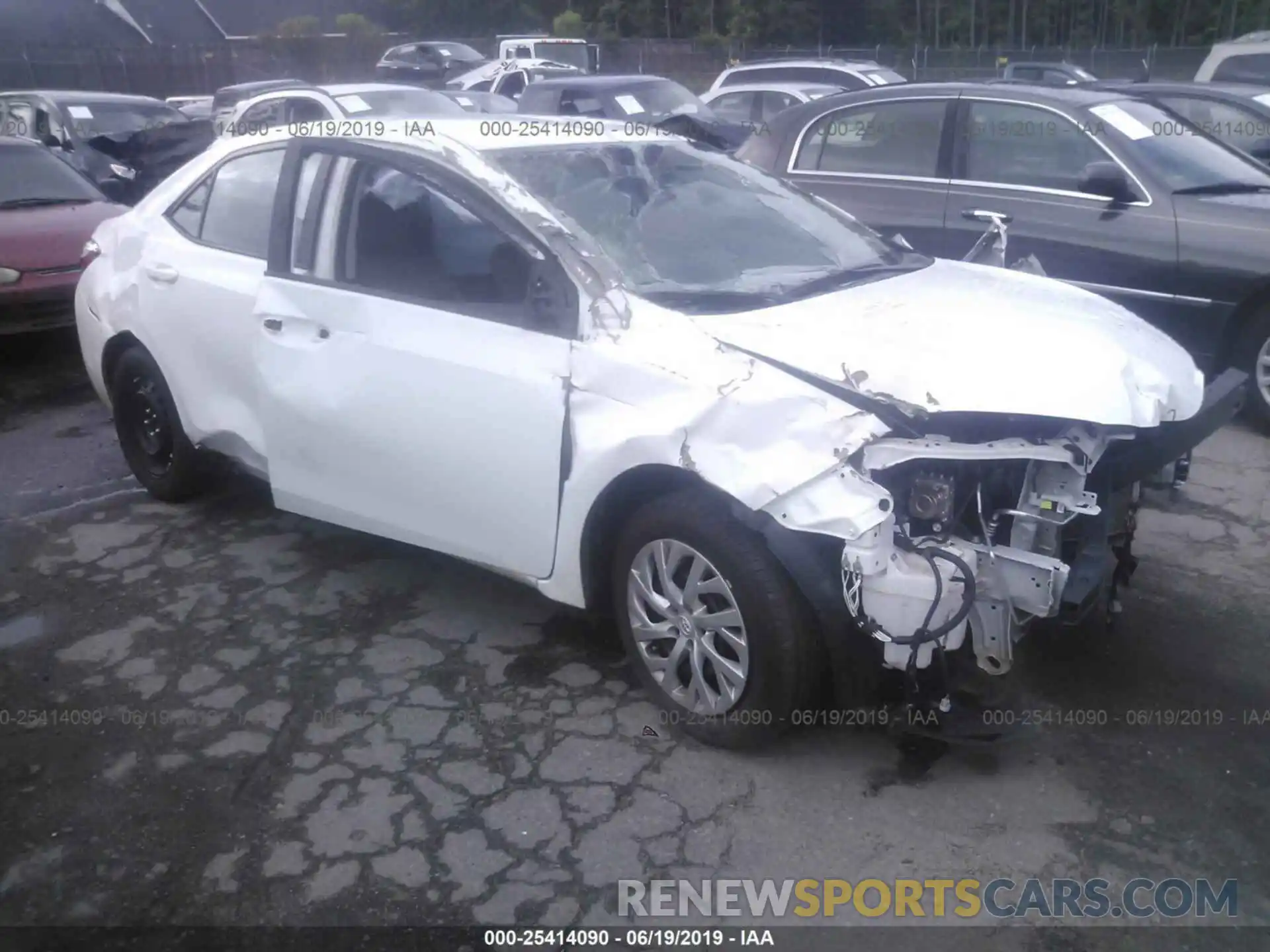 1 Photograph of a damaged car 5YFBURHE4KP872269 TOYOTA COROLLA 2019