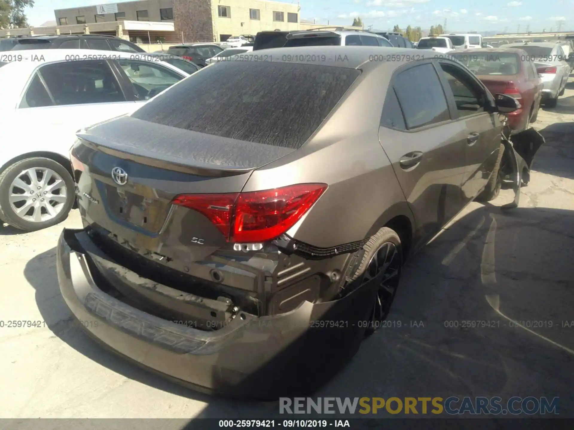 4 Photograph of a damaged car 5YFBURHE4KP872661 TOYOTA COROLLA 2019