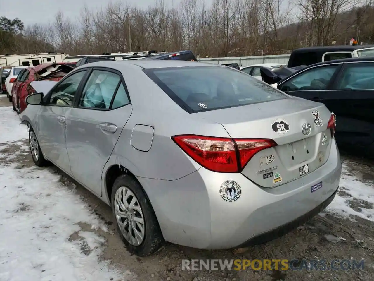 3 Photograph of a damaged car 5YFBURHE4KP872725 TOYOTA COROLLA 2019