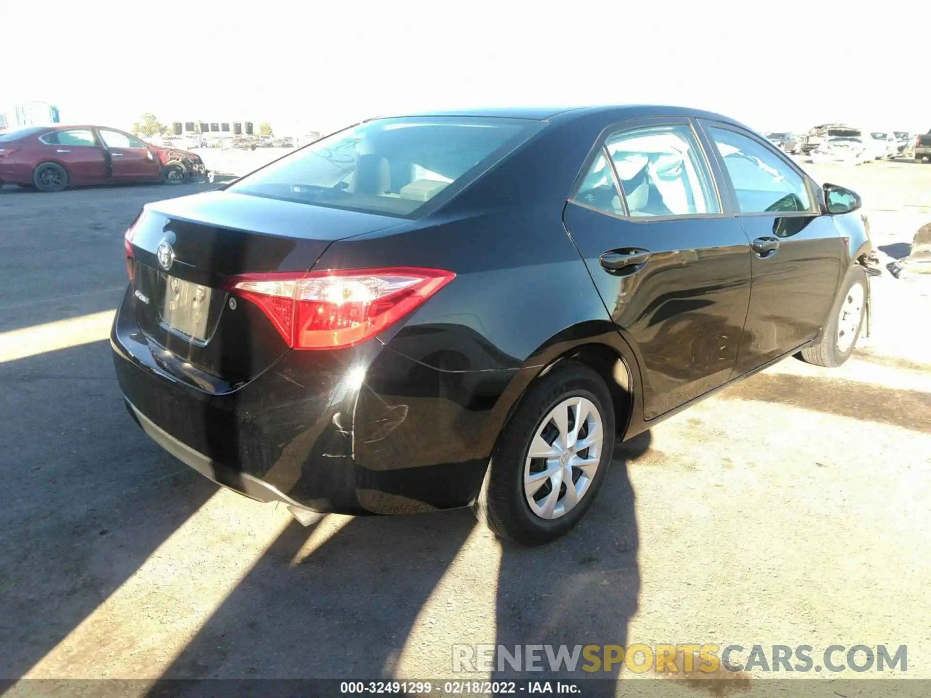 4 Photograph of a damaged car 5YFBURHE4KP872949 TOYOTA COROLLA 2019