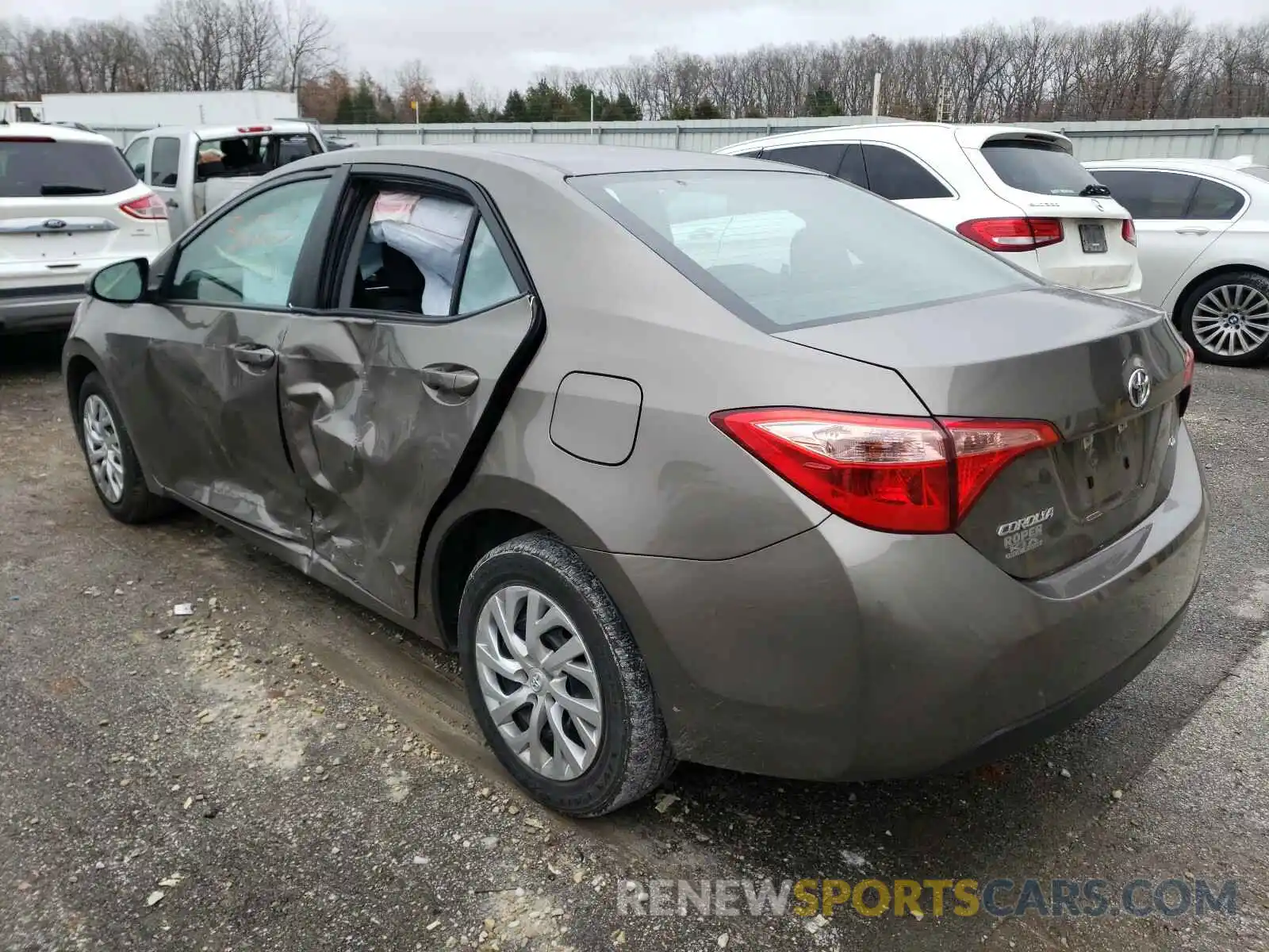 3 Photograph of a damaged car 5YFBURHE4KP873020 TOYOTA COROLLA 2019