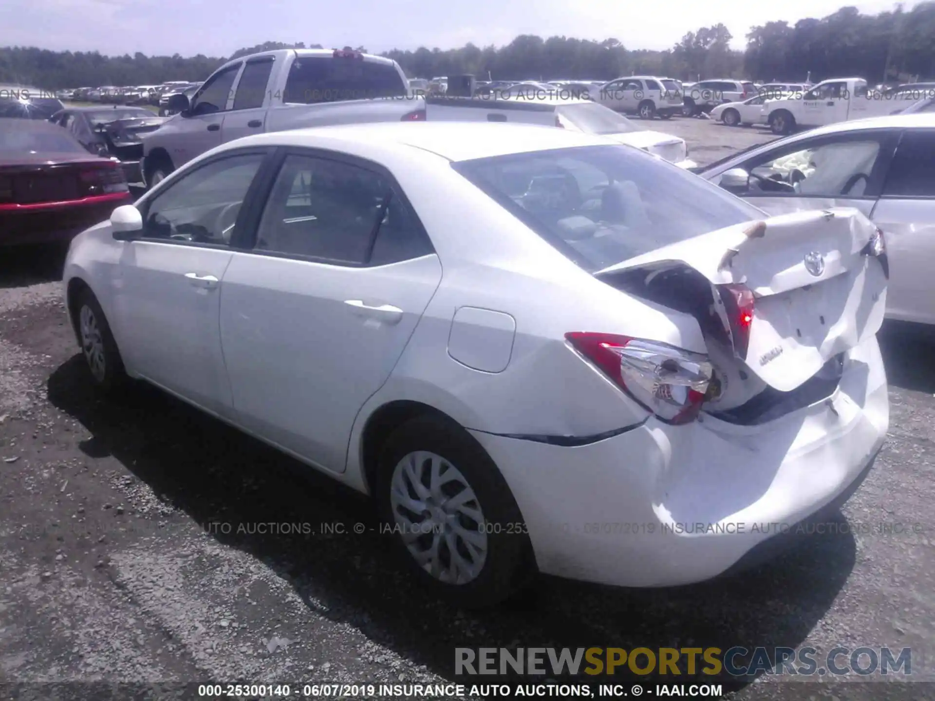 3 Photograph of a damaged car 5YFBURHE4KP874605 TOYOTA COROLLA 2019