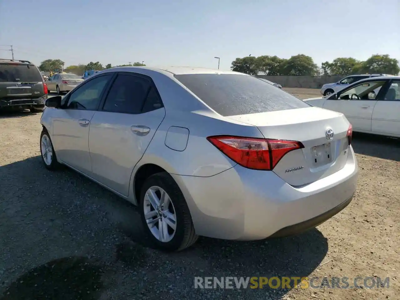 3 Photograph of a damaged car 5YFBURHE4KP877858 TOYOTA COROLLA 2019