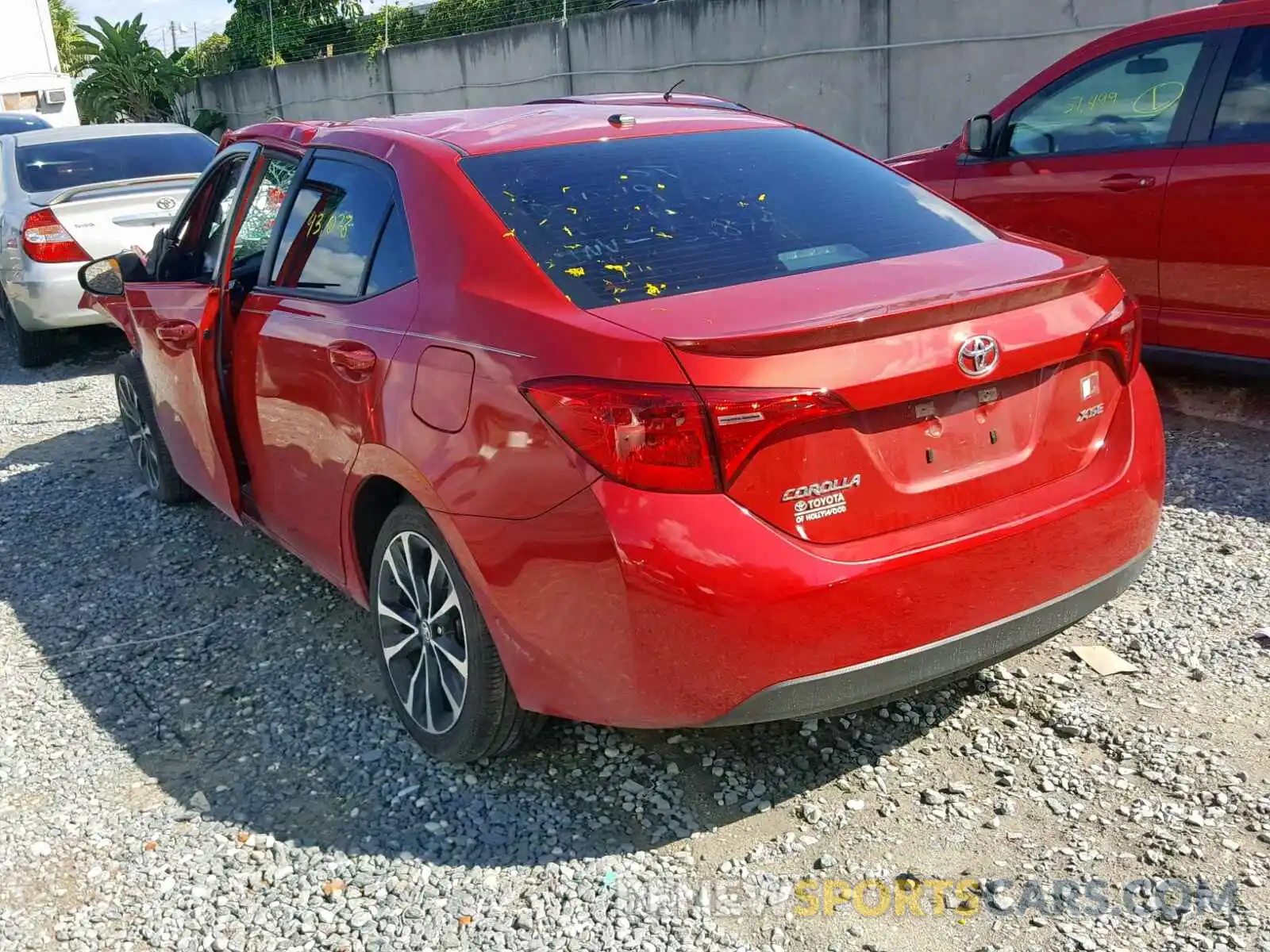 3 Photograph of a damaged car 5YFBURHE4KP878153 TOYOTA COROLLA 2019