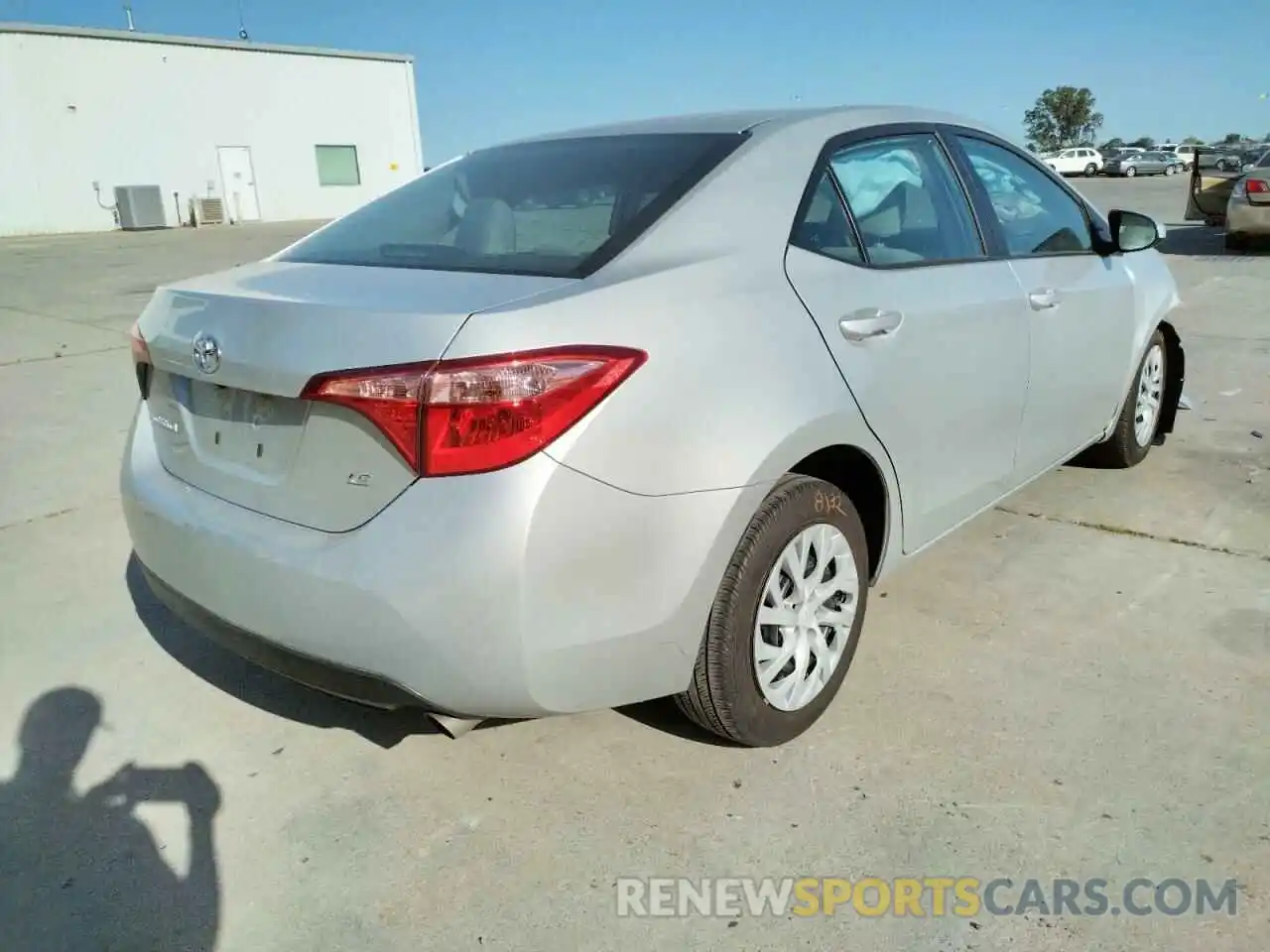 4 Photograph of a damaged car 5YFBURHE4KP878282 TOYOTA COROLLA 2019