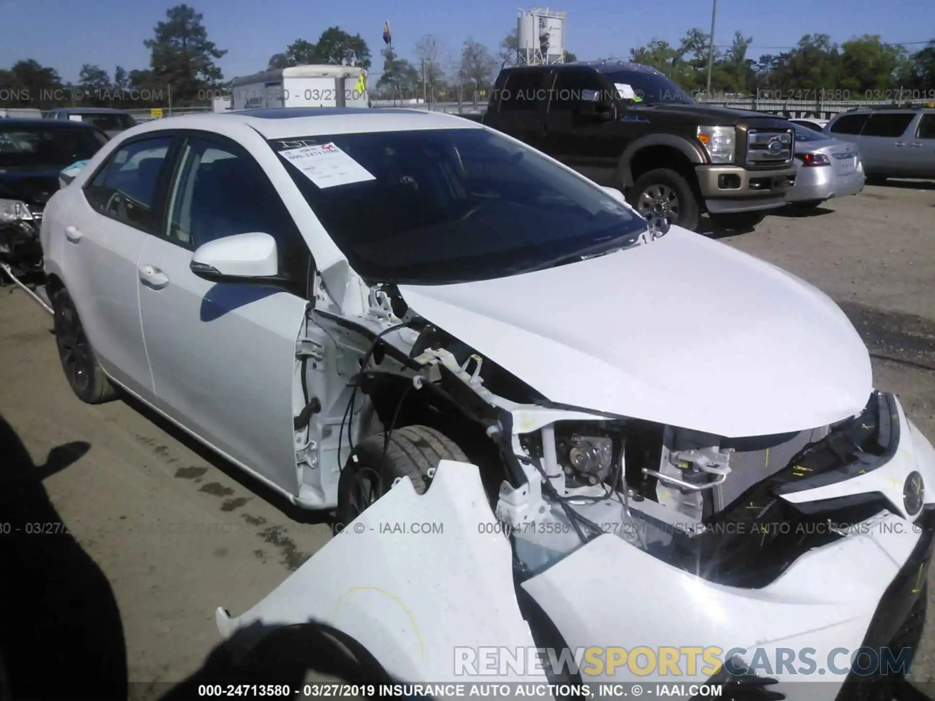 1 Photograph of a damaged car 5YFBURHE4KP878492 TOYOTA COROLLA 2019