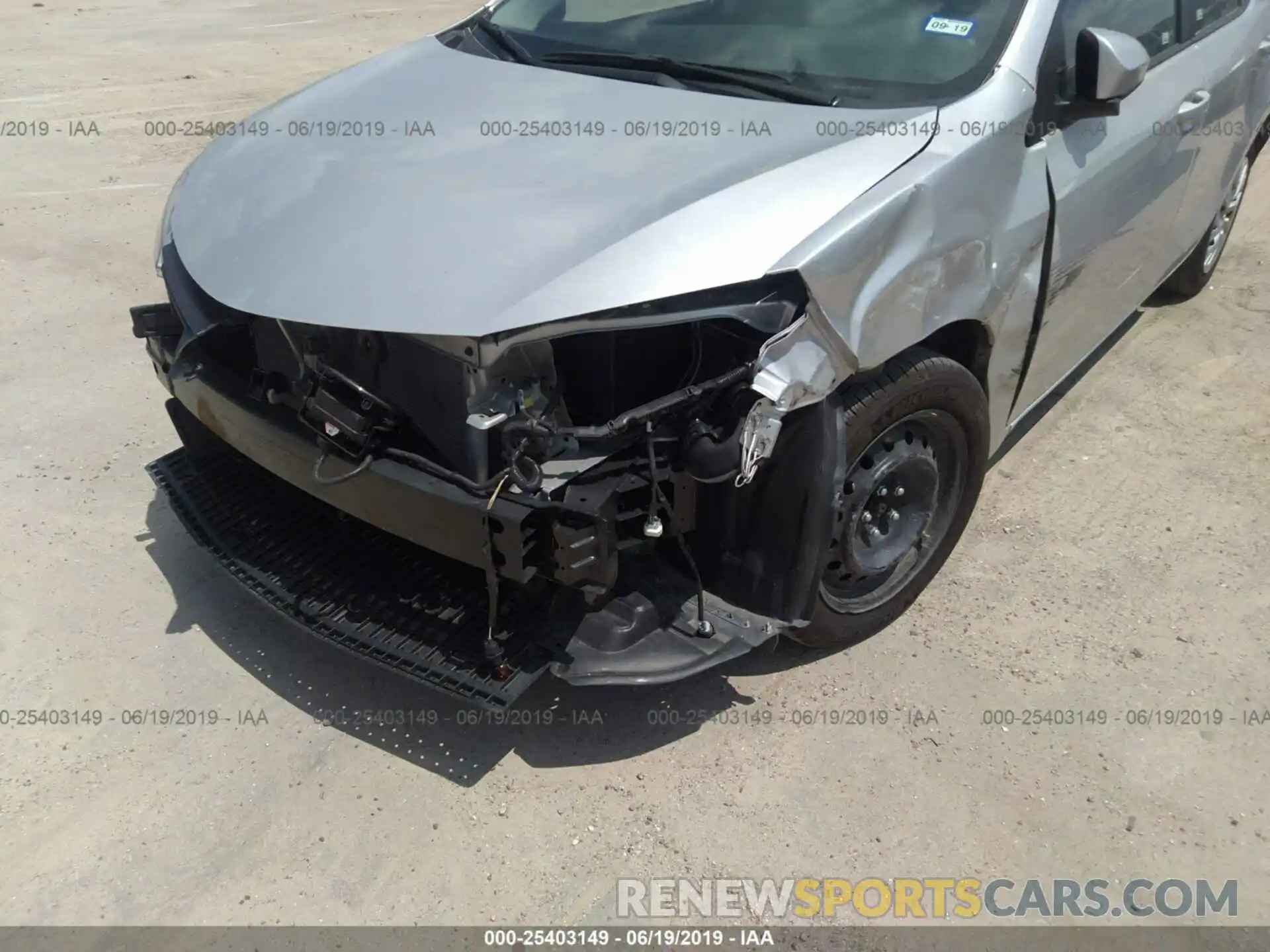 6 Photograph of a damaged car 5YFBURHE4KP879576 TOYOTA COROLLA 2019