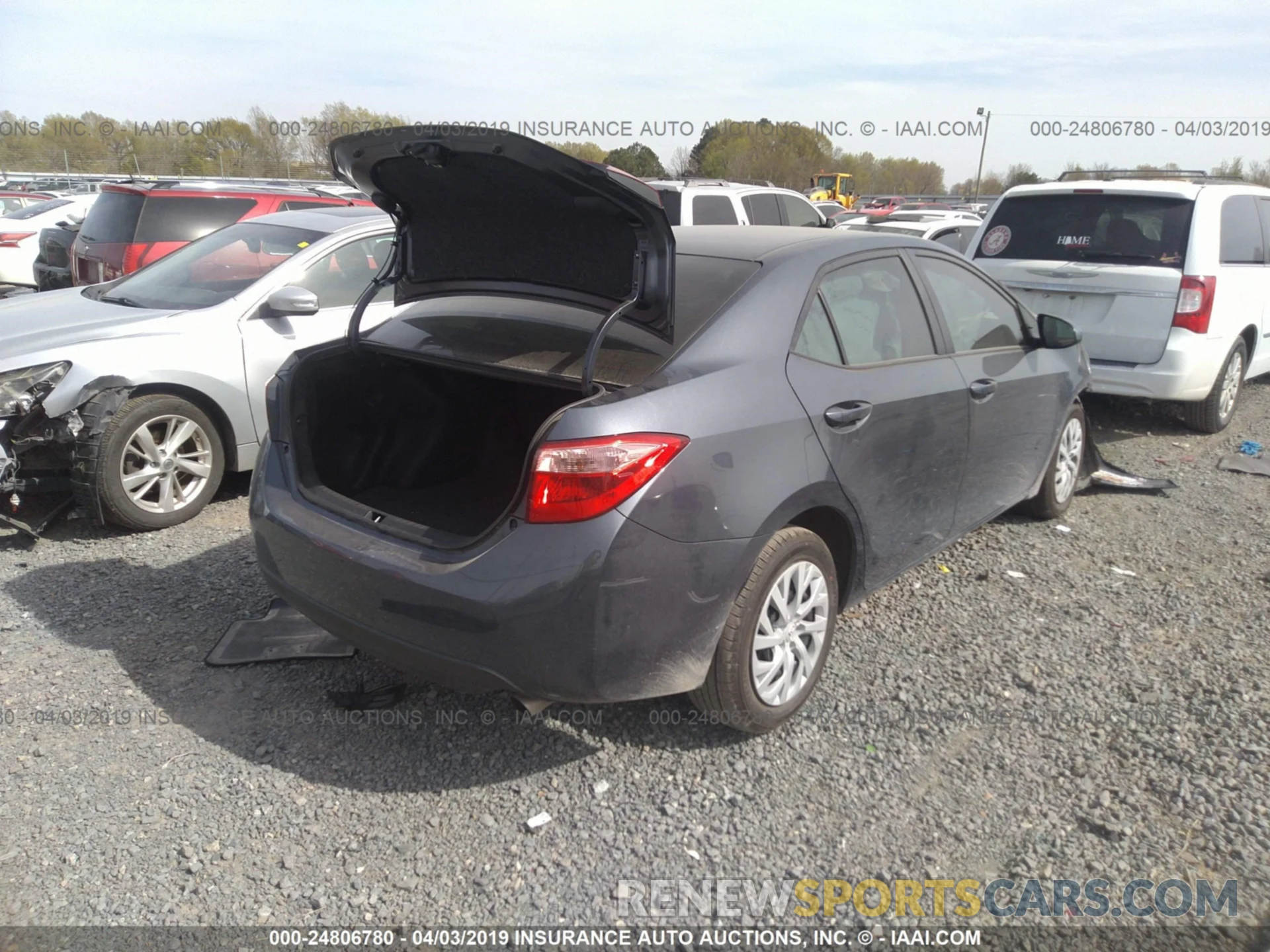 4 Photograph of a damaged car 5YFBURHE4KP880212 TOYOTA COROLLA 2019