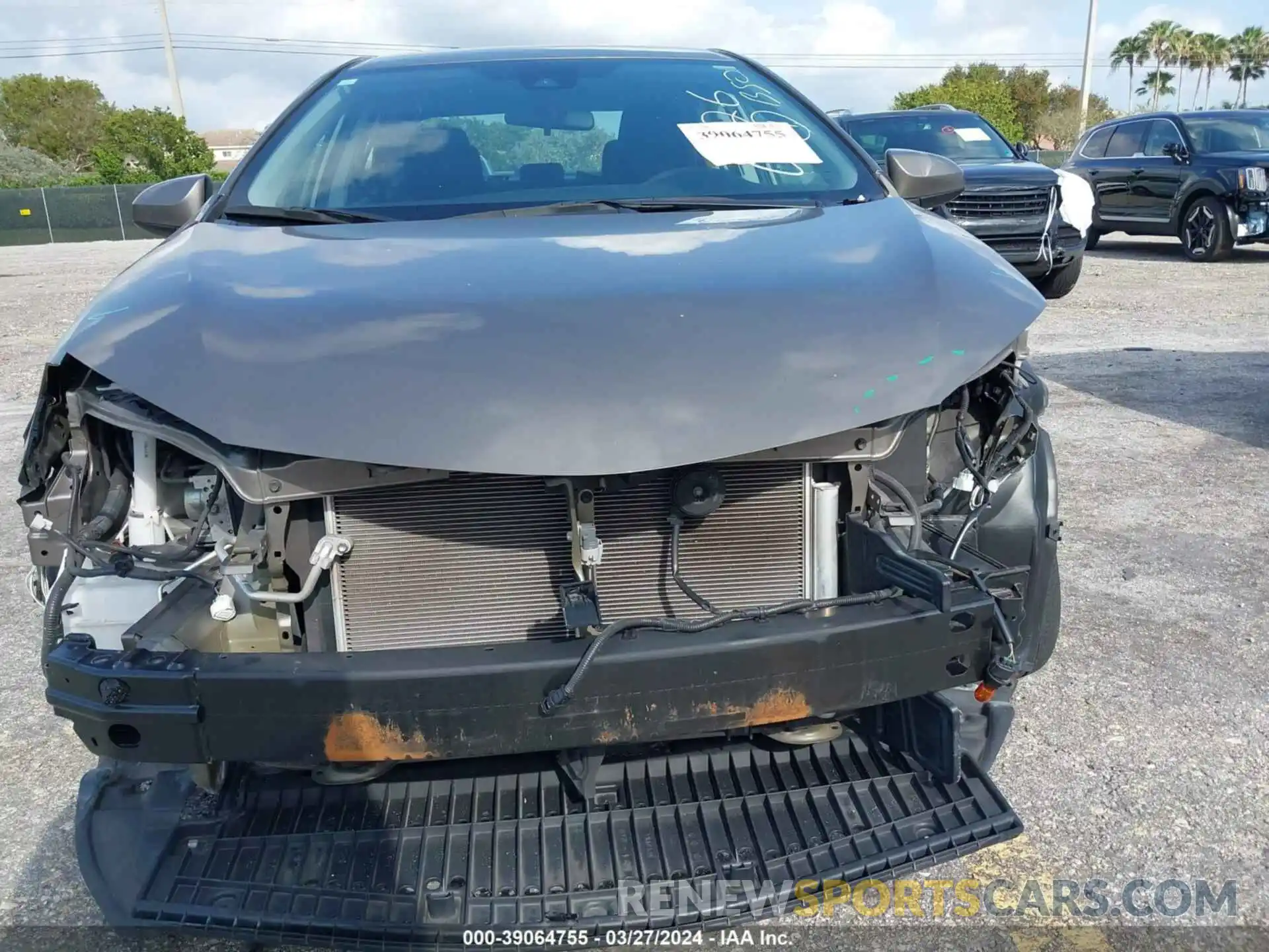 13 Photograph of a damaged car 5YFBURHE4KP880226 TOYOTA COROLLA 2019