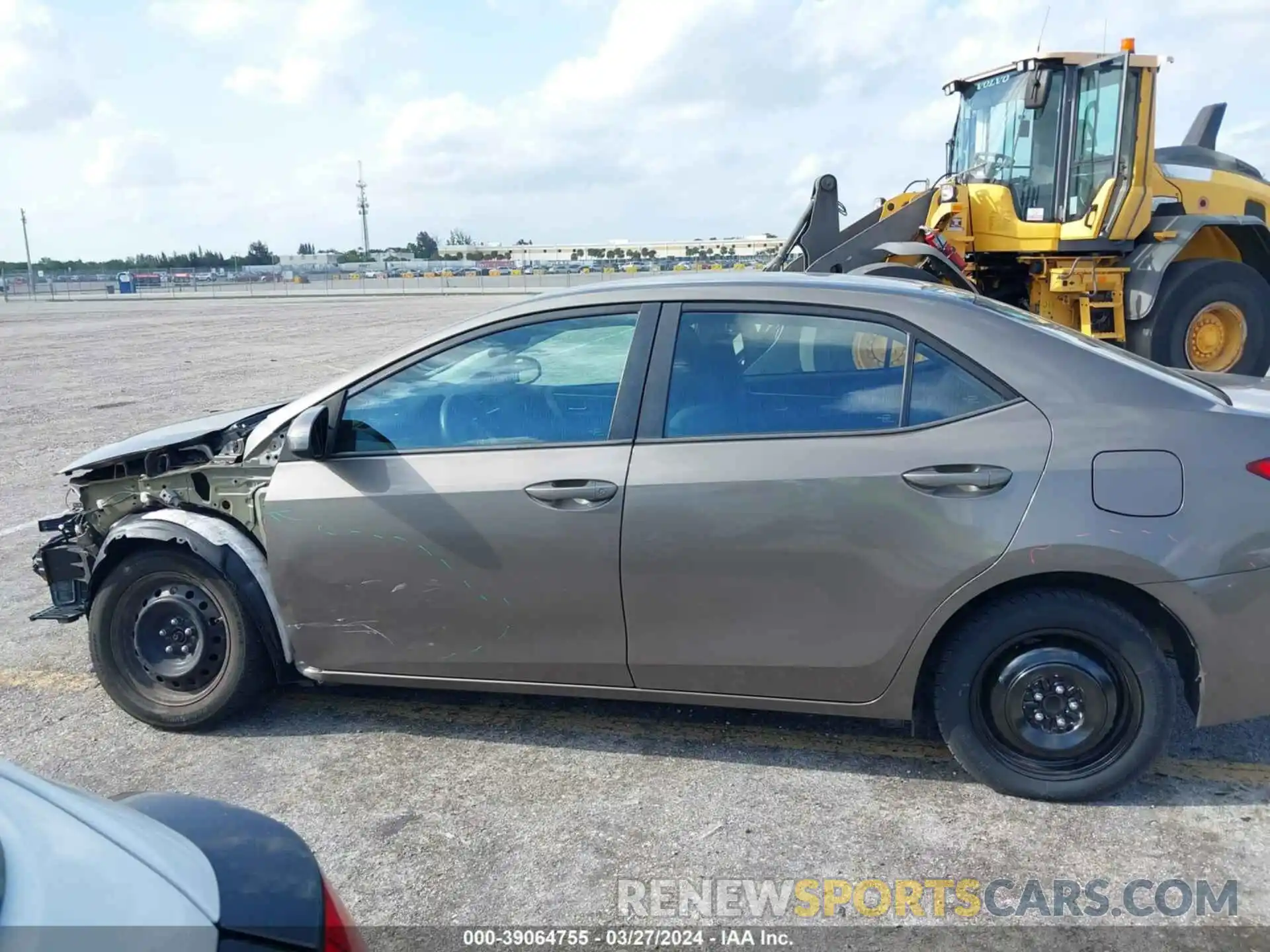 15 Photograph of a damaged car 5YFBURHE4KP880226 TOYOTA COROLLA 2019