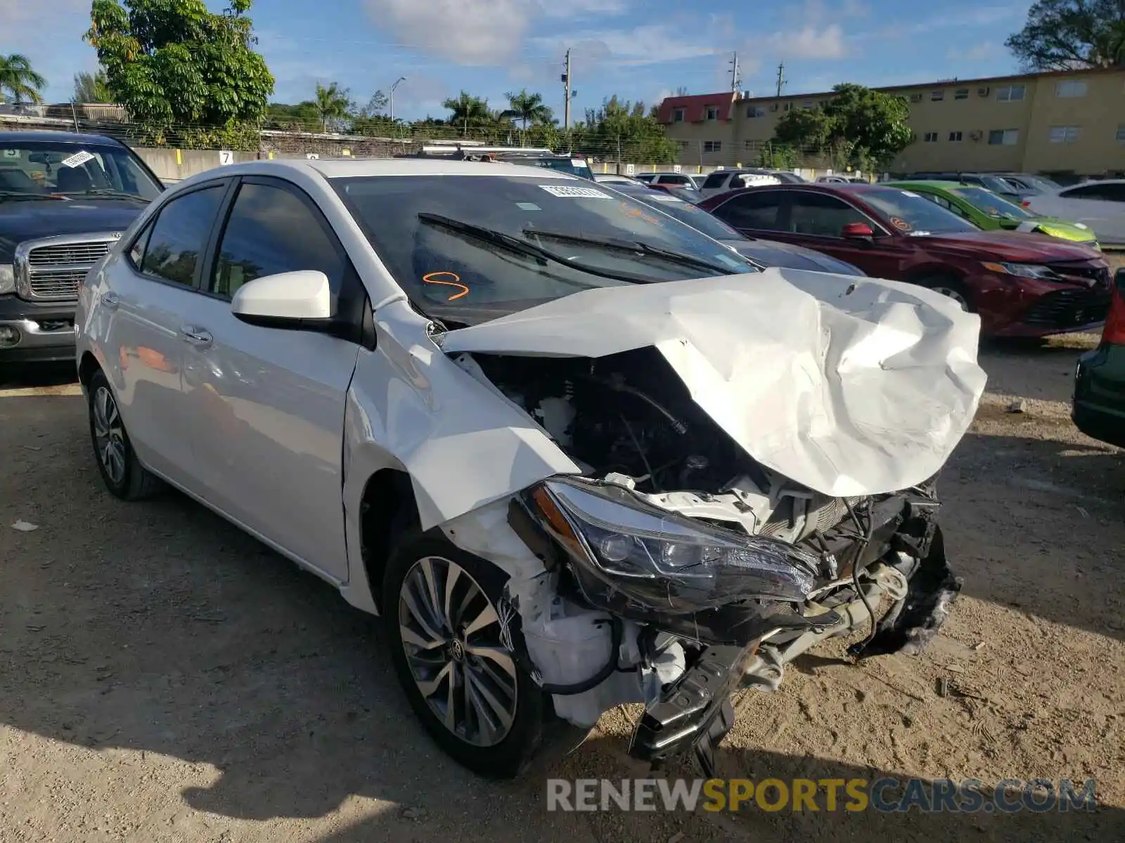 1 Photograph of a damaged car 5YFBURHE4KP880260 TOYOTA COROLLA 2019