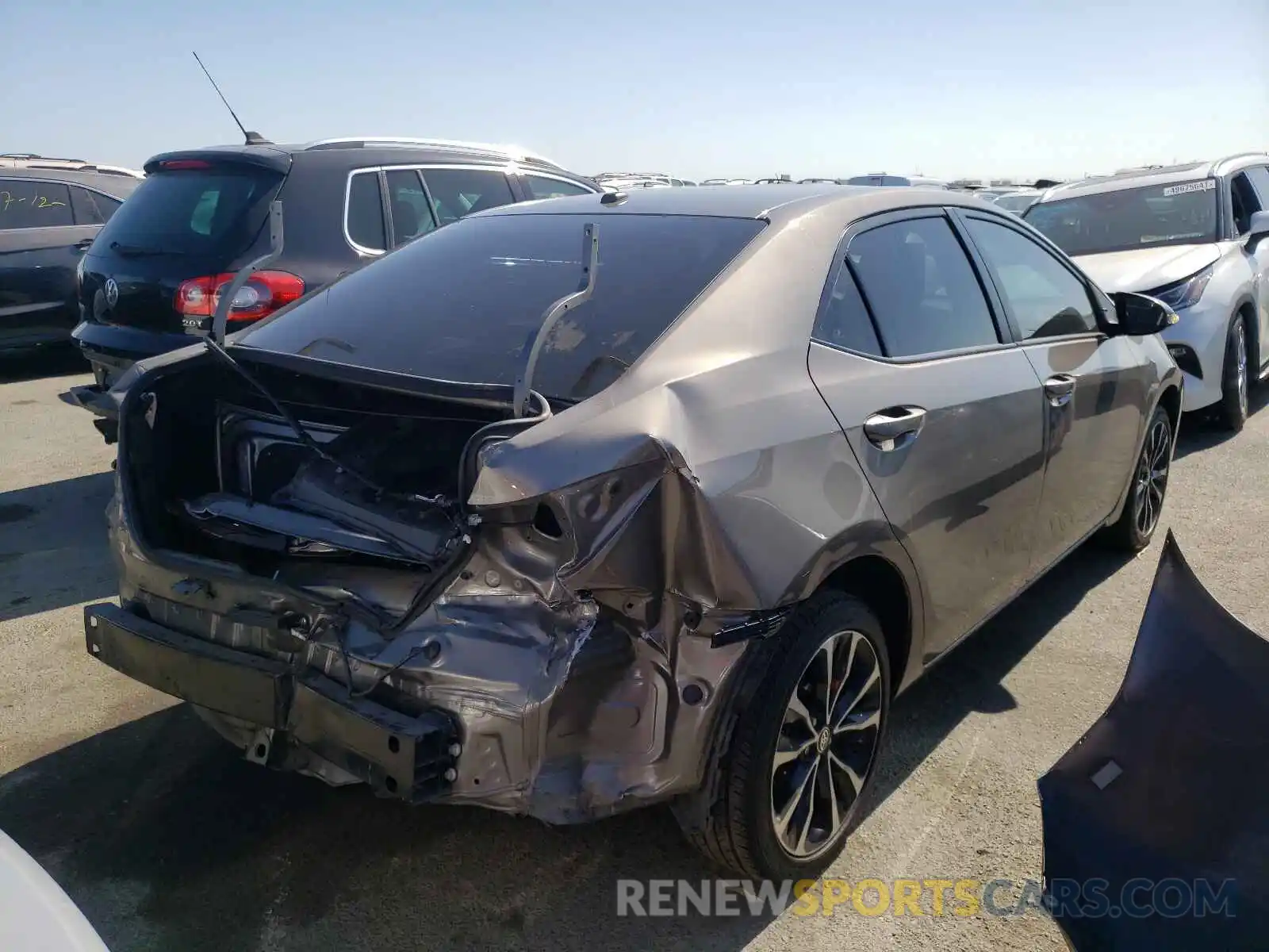 4 Photograph of a damaged car 5YFBURHE4KP880386 TOYOTA COROLLA 2019