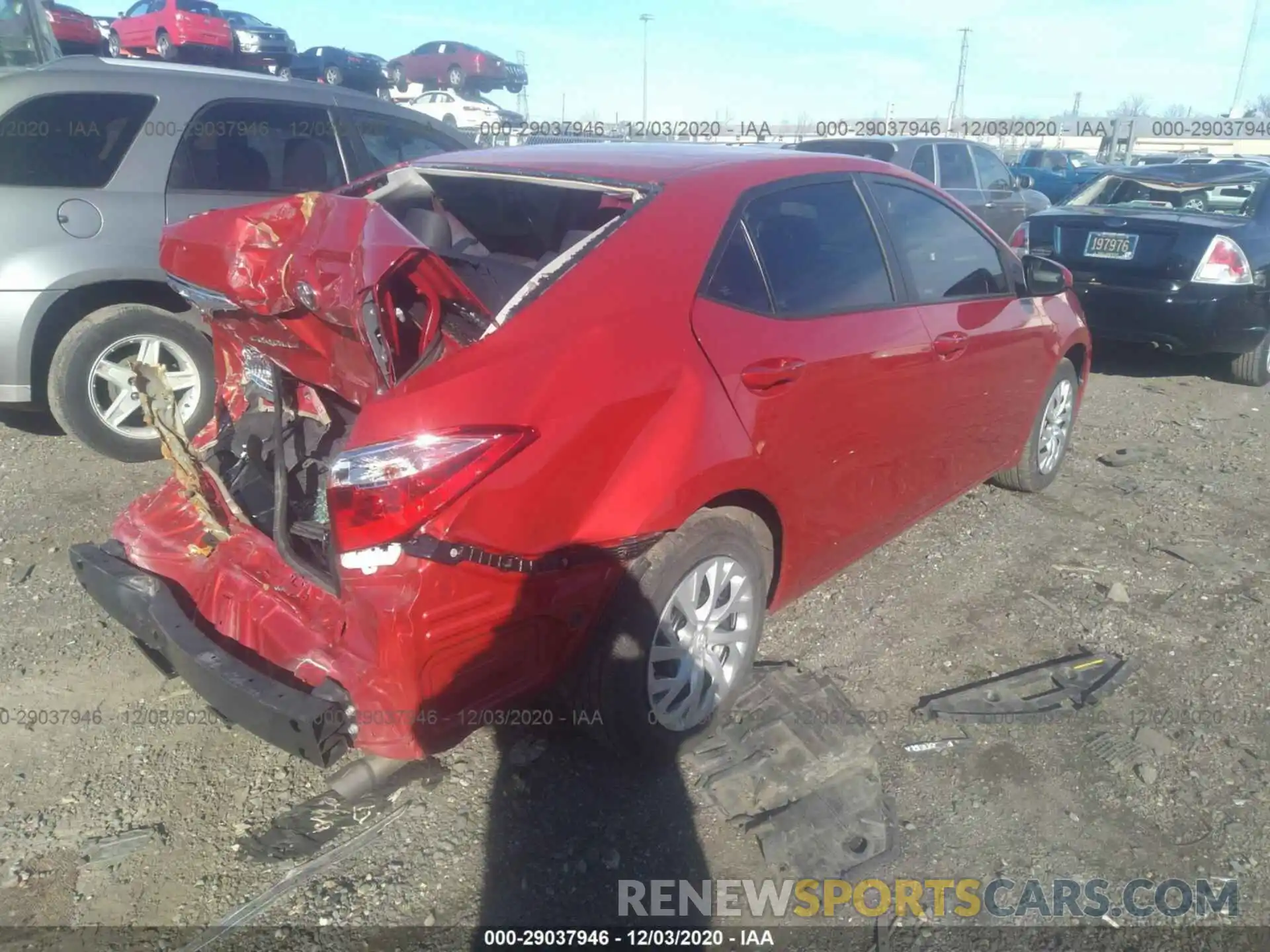 4 Photograph of a damaged car 5YFBURHE4KP881005 TOYOTA COROLLA 2019