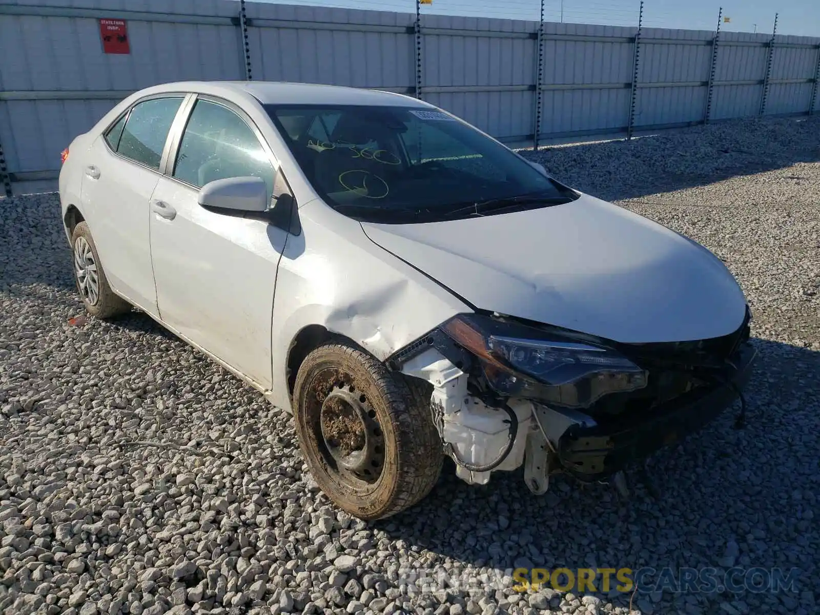 1 Photograph of a damaged car 5YFBURHE4KP881568 TOYOTA COROLLA 2019