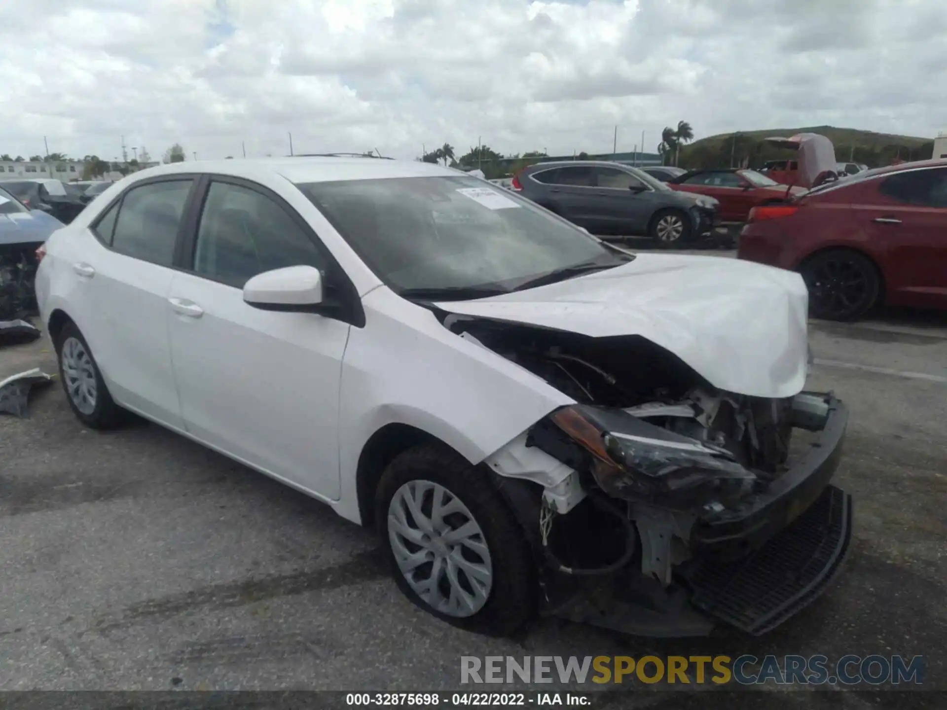 1 Photograph of a damaged car 5YFBURHE4KP882123 TOYOTA COROLLA 2019