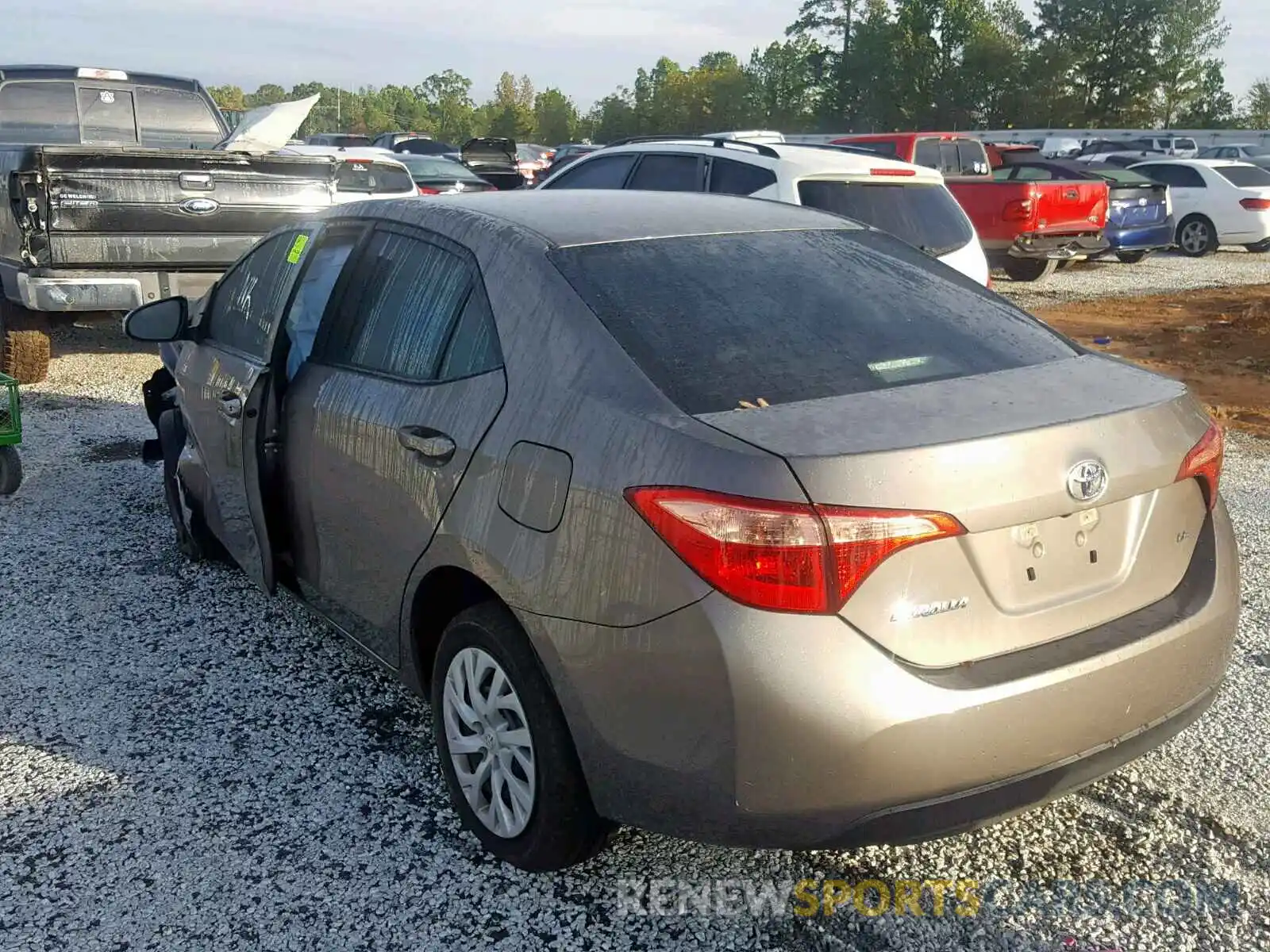 3 Photograph of a damaged car 5YFBURHE4KP882770 TOYOTA COROLLA 2019