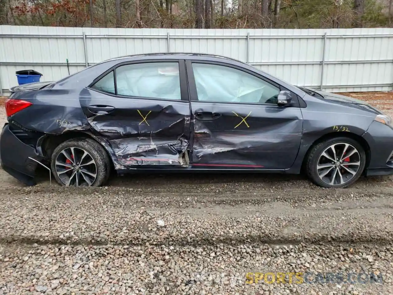 9 Photograph of a damaged car 5YFBURHE4KP883580 TOYOTA COROLLA 2019