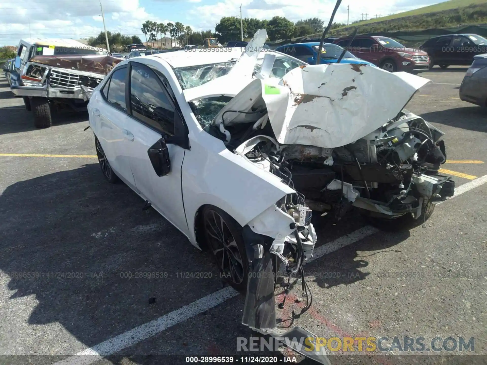 6 Photograph of a damaged car 5YFBURHE4KP883756 TOYOTA COROLLA 2019