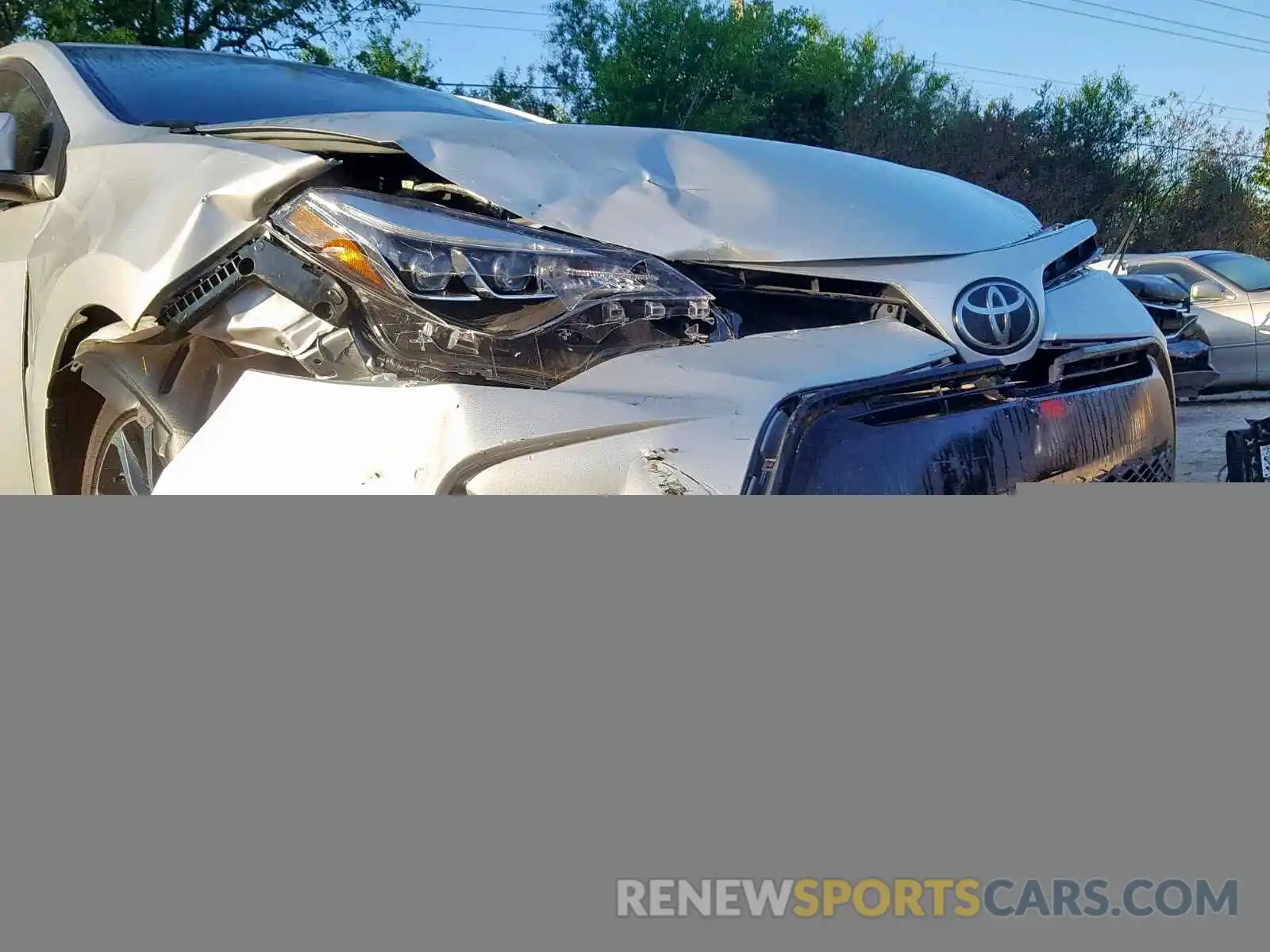 9 Photograph of a damaged car 5YFBURHE4KP884423 TOYOTA COROLLA 2019