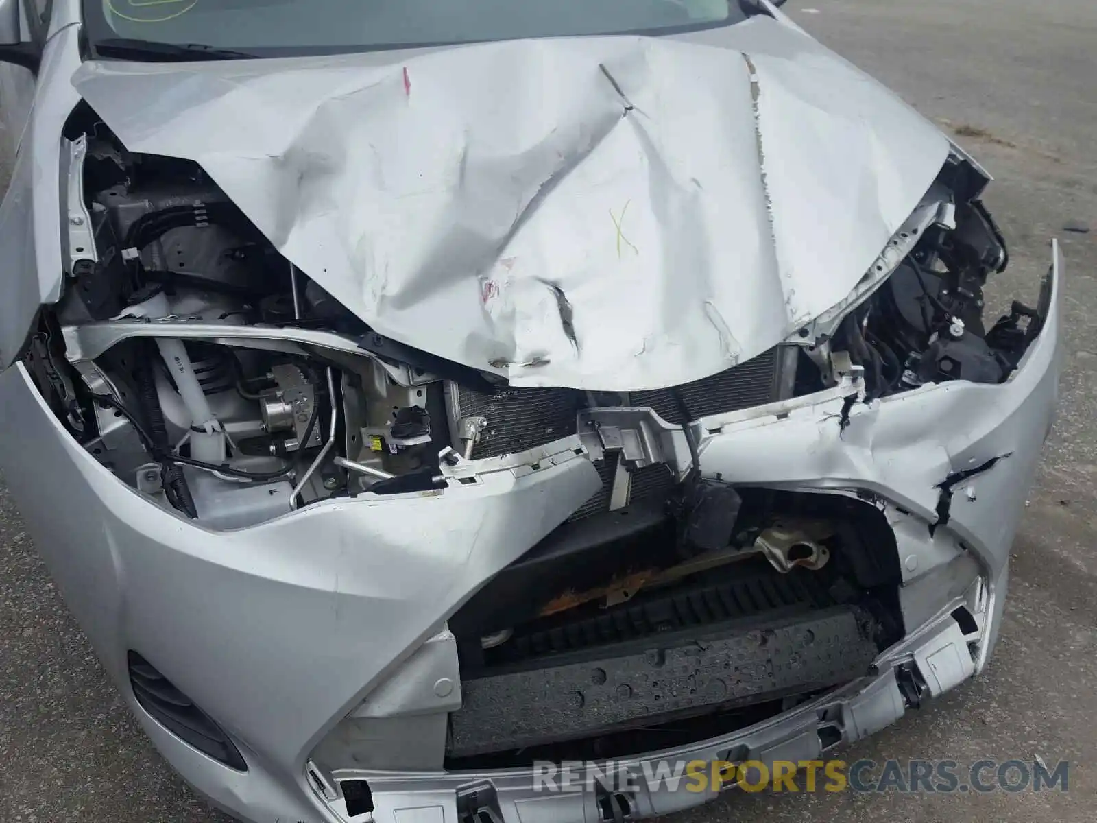 9 Photograph of a damaged car 5YFBURHE4KP884924 TOYOTA COROLLA 2019