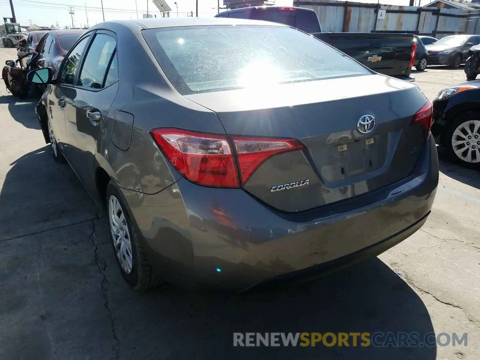 3 Photograph of a damaged car 5YFBURHE4KP885751 TOYOTA COROLLA 2019