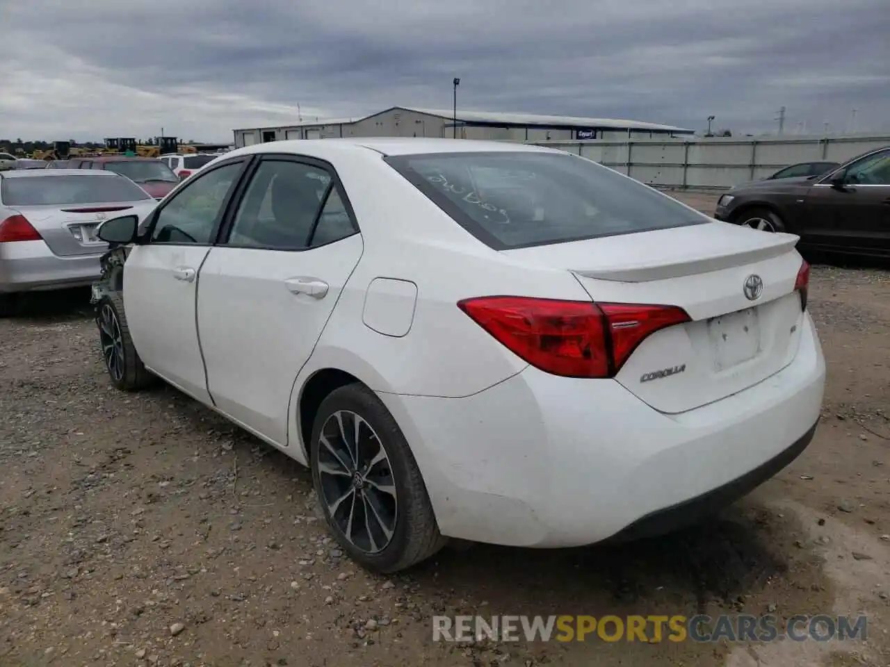 3 Photograph of a damaged car 5YFBURHE4KP886639 TOYOTA COROLLA 2019