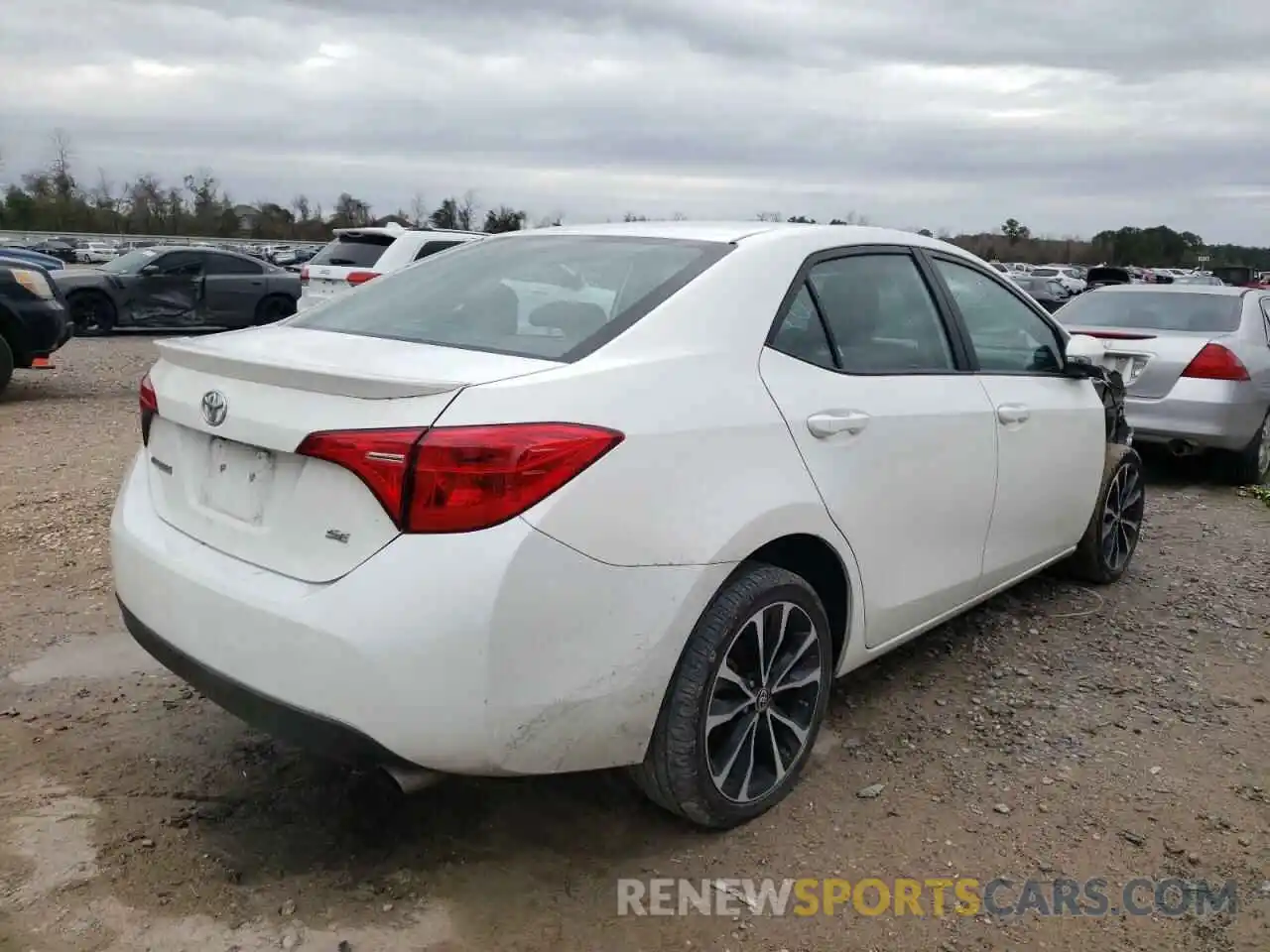 4 Photograph of a damaged car 5YFBURHE4KP886639 TOYOTA COROLLA 2019