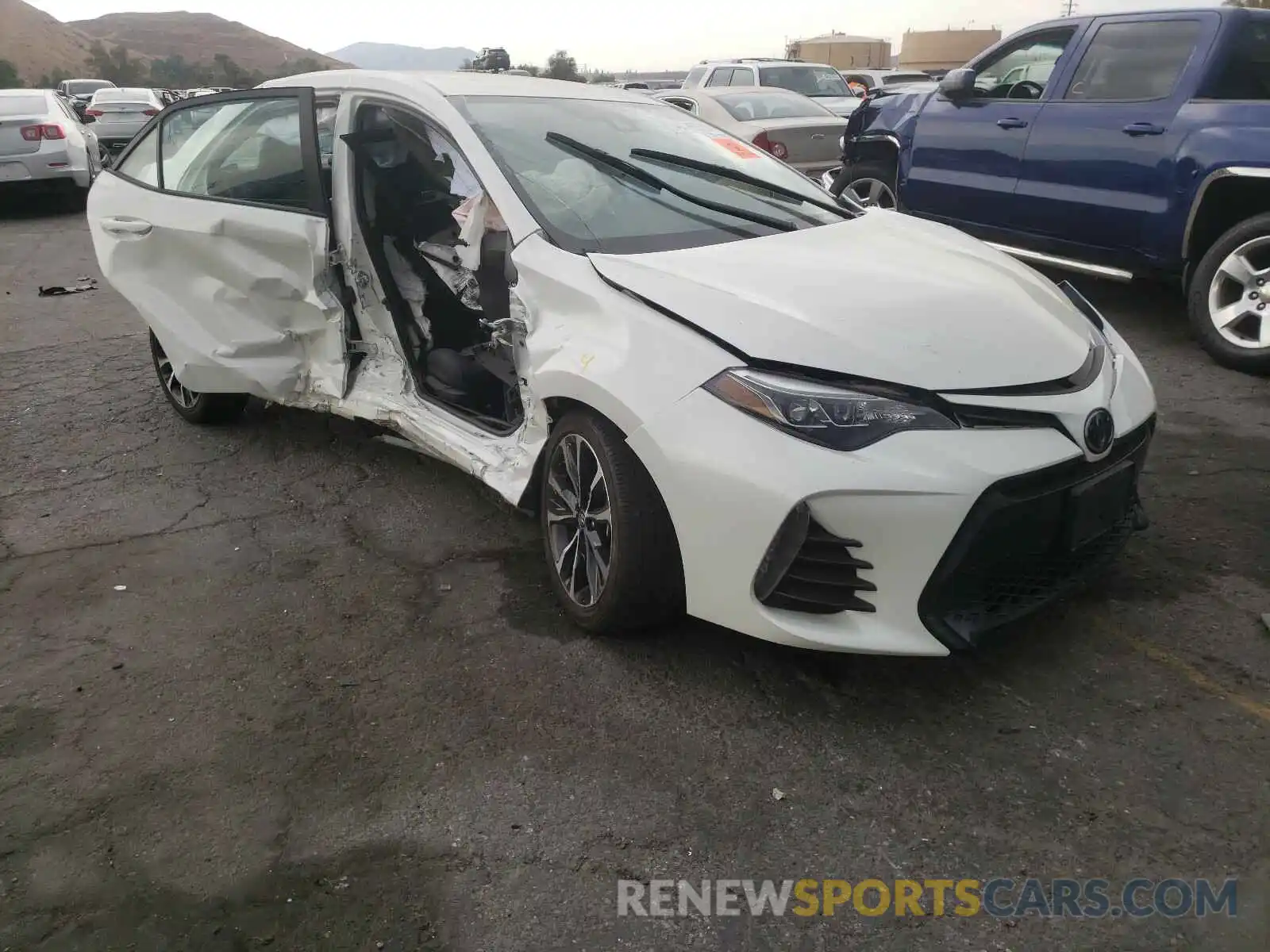 1 Photograph of a damaged car 5YFBURHE4KP887080 TOYOTA COROLLA 2019