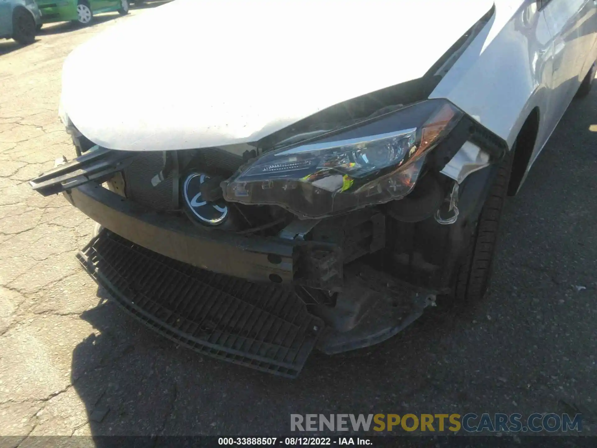 6 Photograph of a damaged car 5YFBURHE4KP887516 TOYOTA COROLLA 2019