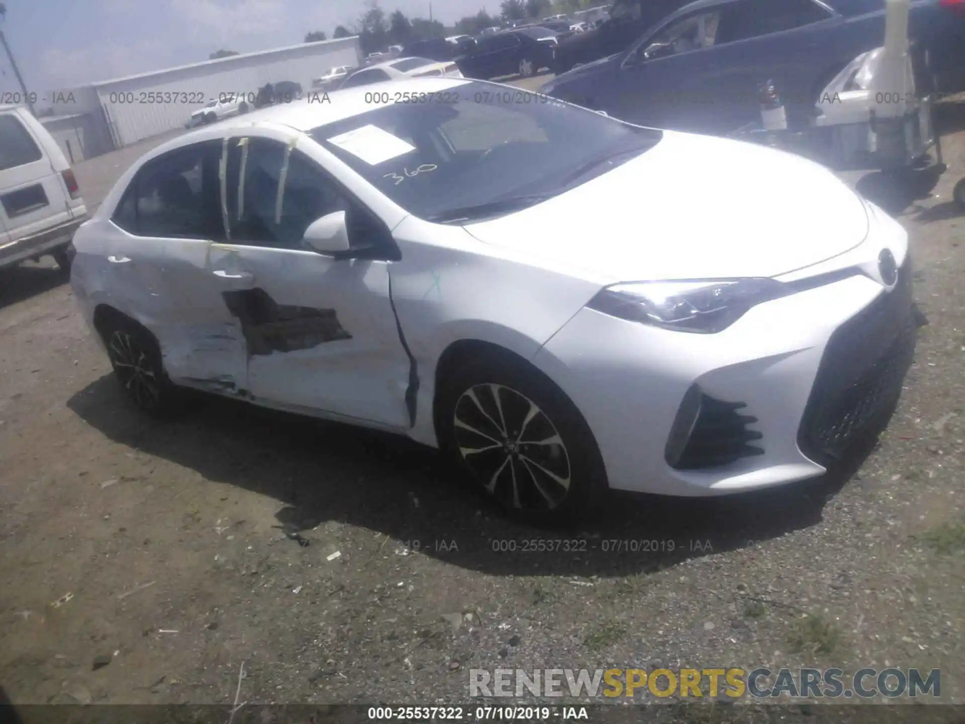 1 Photograph of a damaged car 5YFBURHE4KP887550 TOYOTA COROLLA 2019