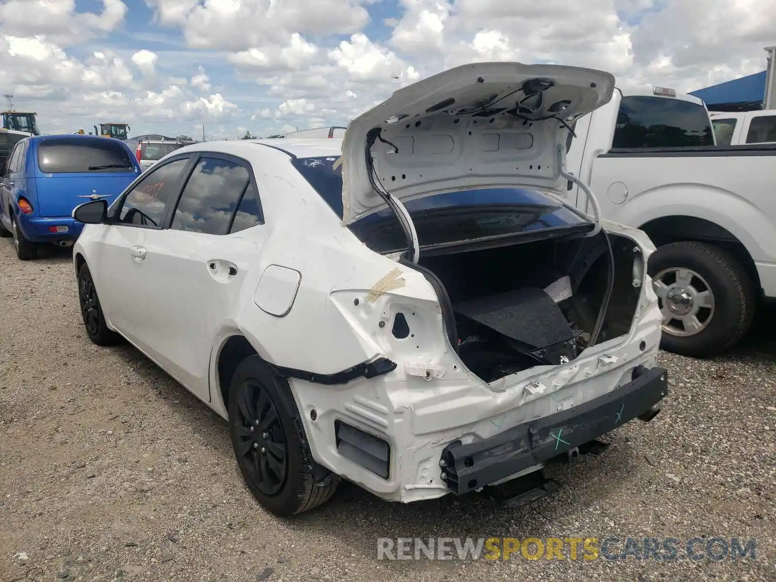 3 Photograph of a damaged car 5YFBURHE4KP887726 TOYOTA COROLLA 2019