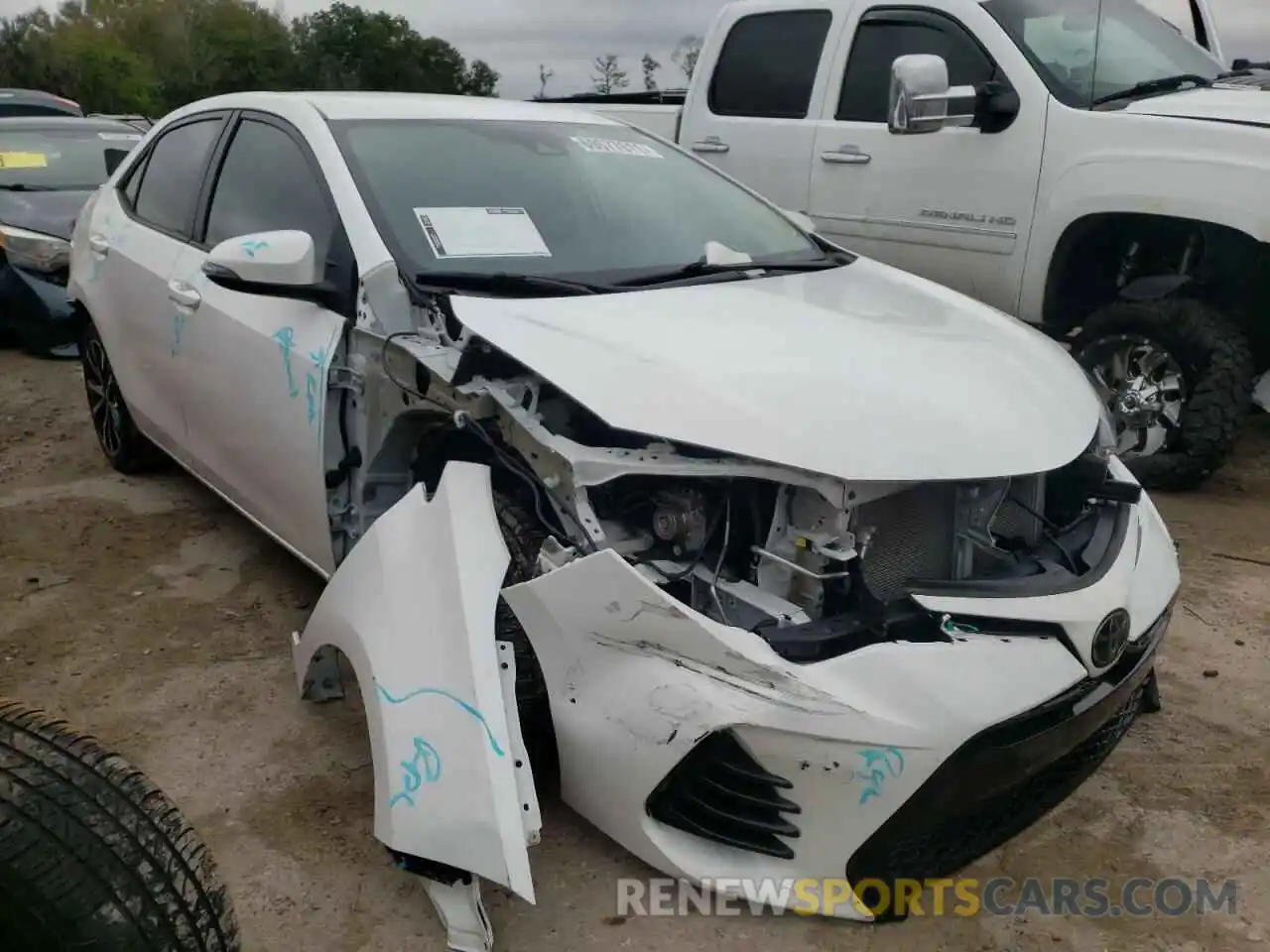 1 Photograph of a damaged car 5YFBURHE4KP888231 TOYOTA COROLLA 2019