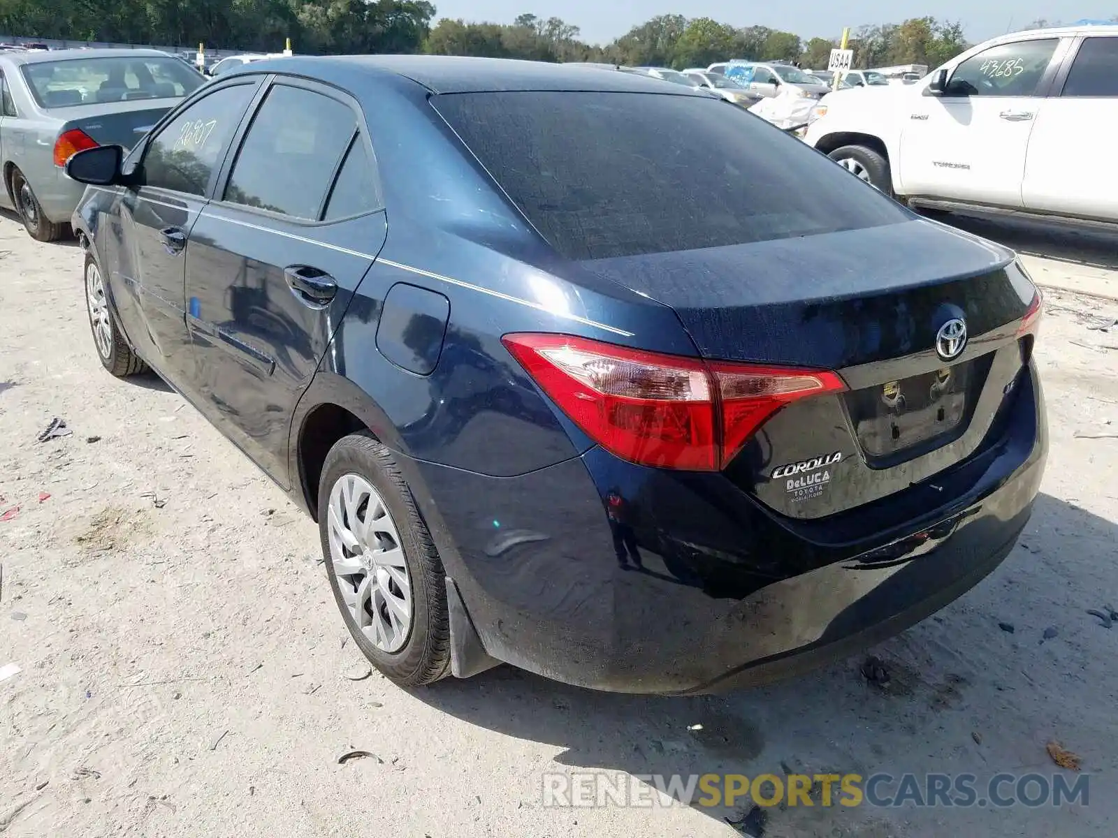 3 Photograph of a damaged car 5YFBURHE4KP889167 TOYOTA COROLLA 2019