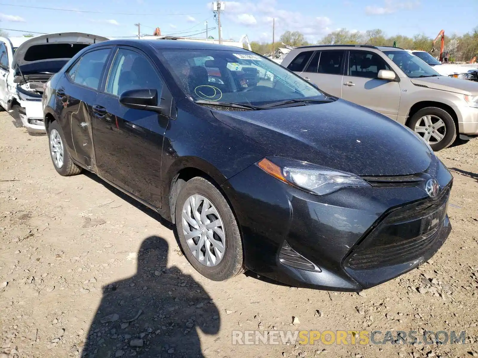 1 Photograph of a damaged car 5YFBURHE4KP889248 TOYOTA COROLLA 2019