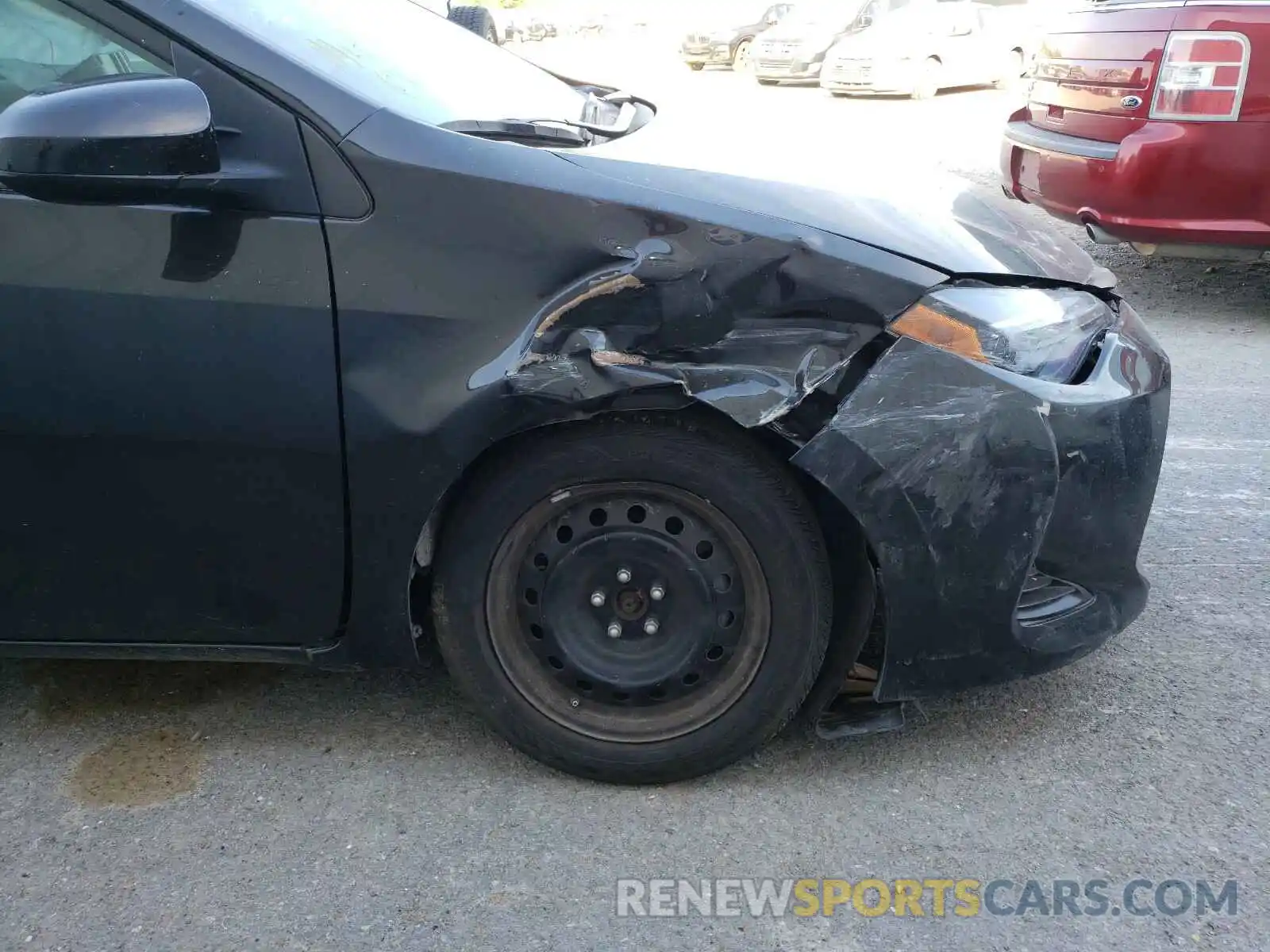 9 Photograph of a damaged car 5YFBURHE4KP889315 TOYOTA COROLLA 2019