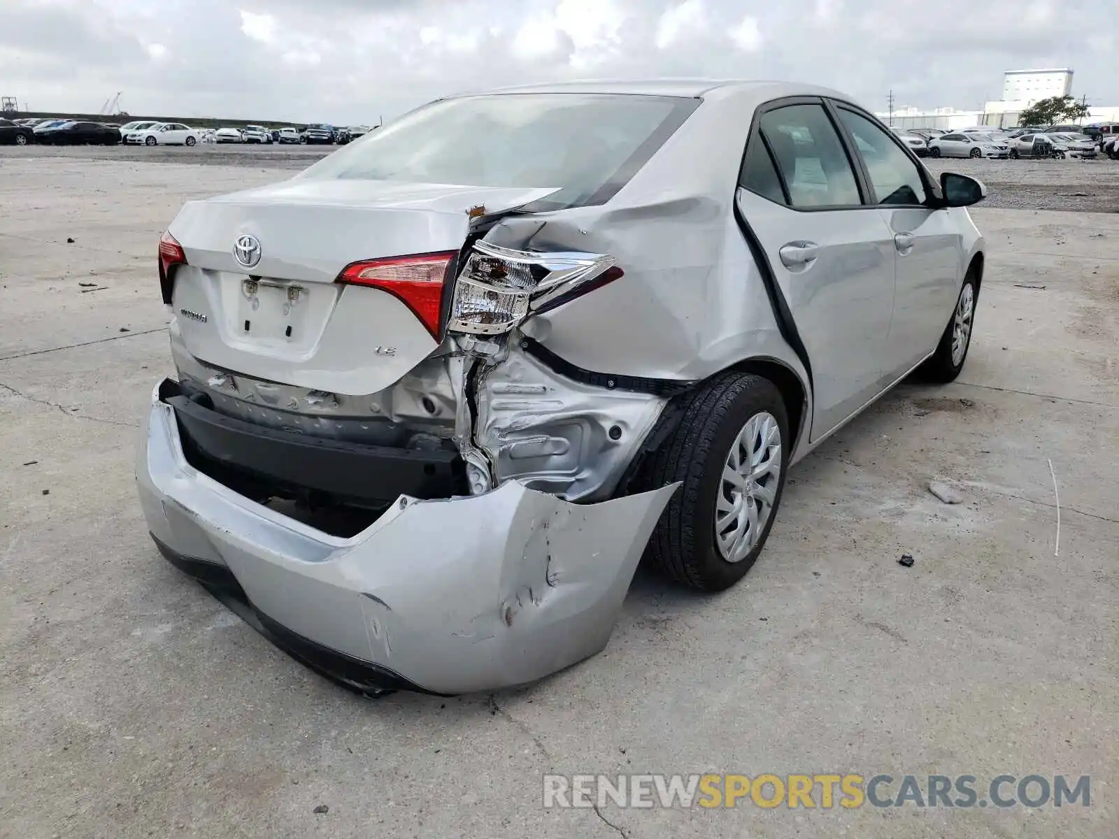 4 Photograph of a damaged car 5YFBURHE4KP889394 TOYOTA COROLLA 2019