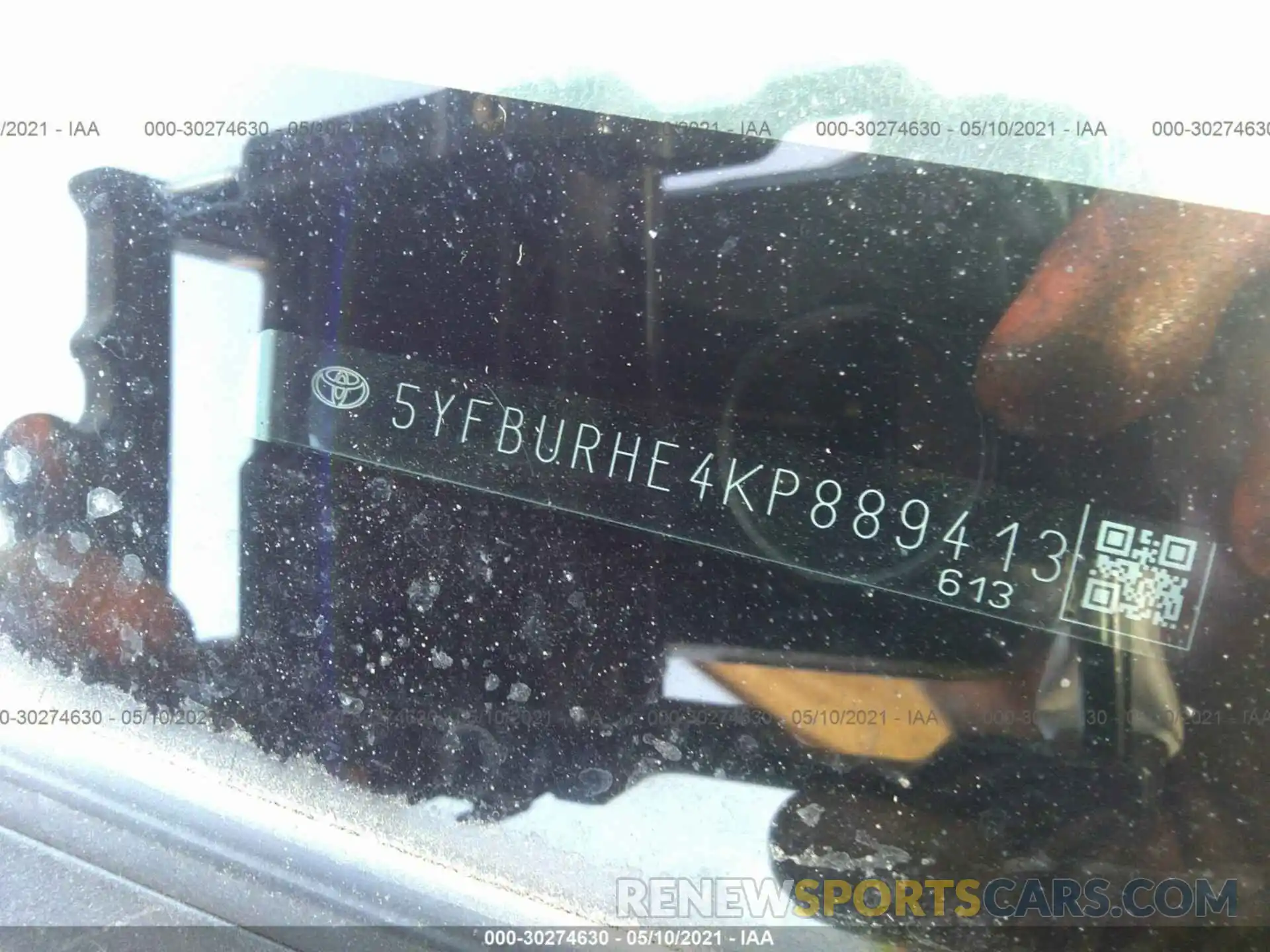 9 Photograph of a damaged car 5YFBURHE4KP889413 TOYOTA COROLLA 2019