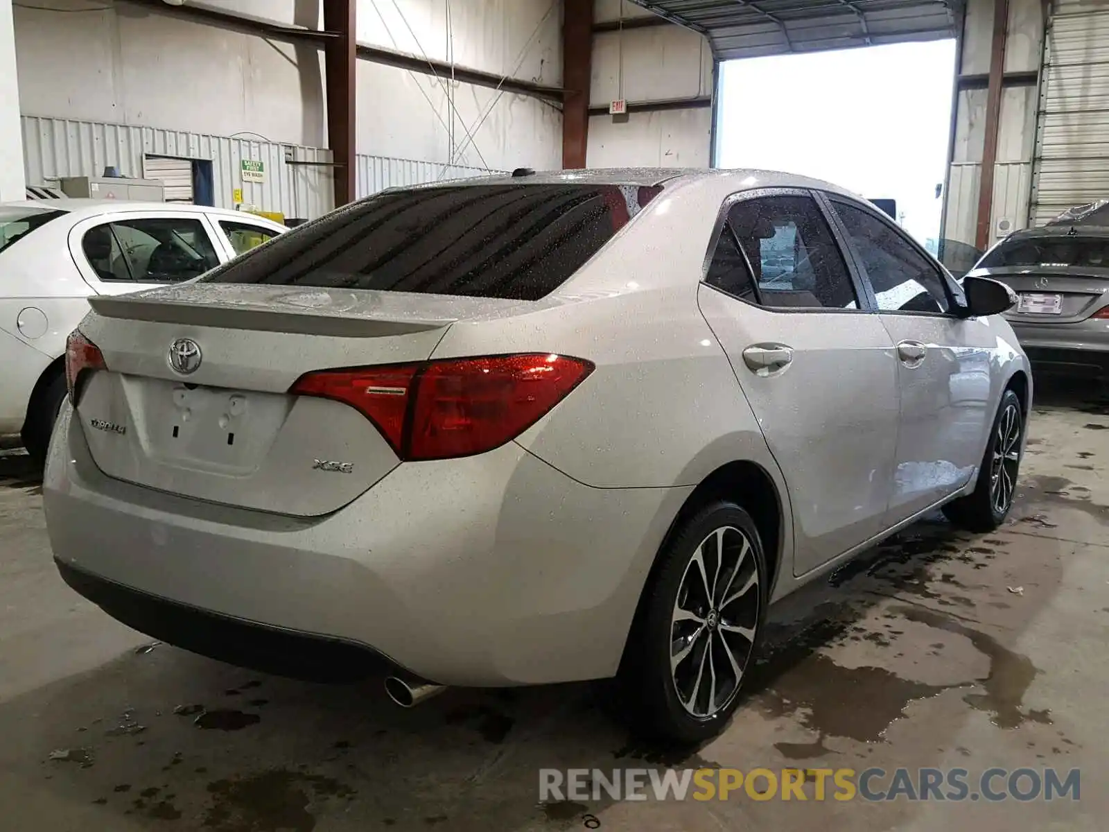 4 Photograph of a damaged car 5YFBURHE4KP889525 TOYOTA COROLLA 2019