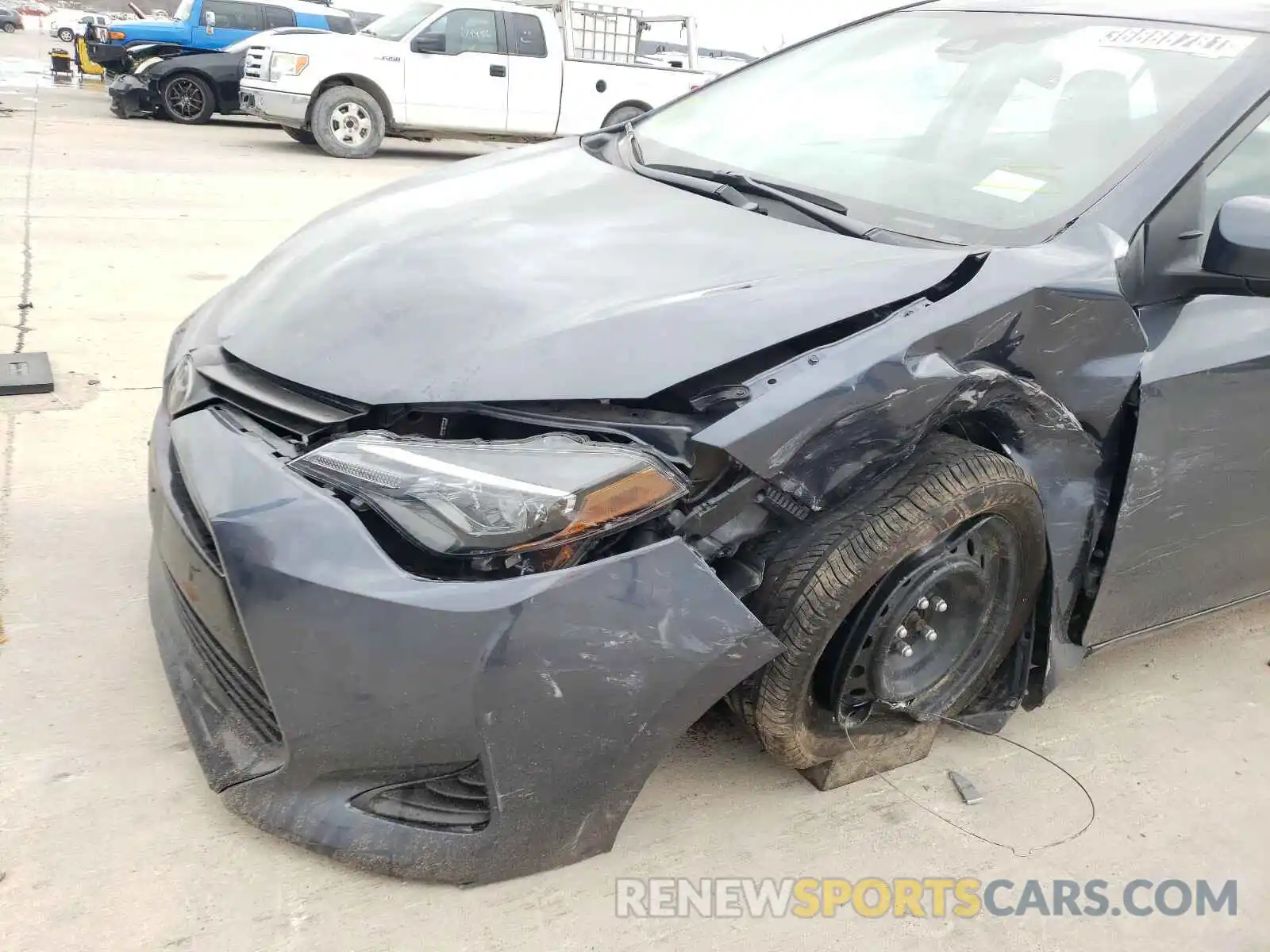 9 Photograph of a damaged car 5YFBURHE4KP889685 TOYOTA COROLLA 2019