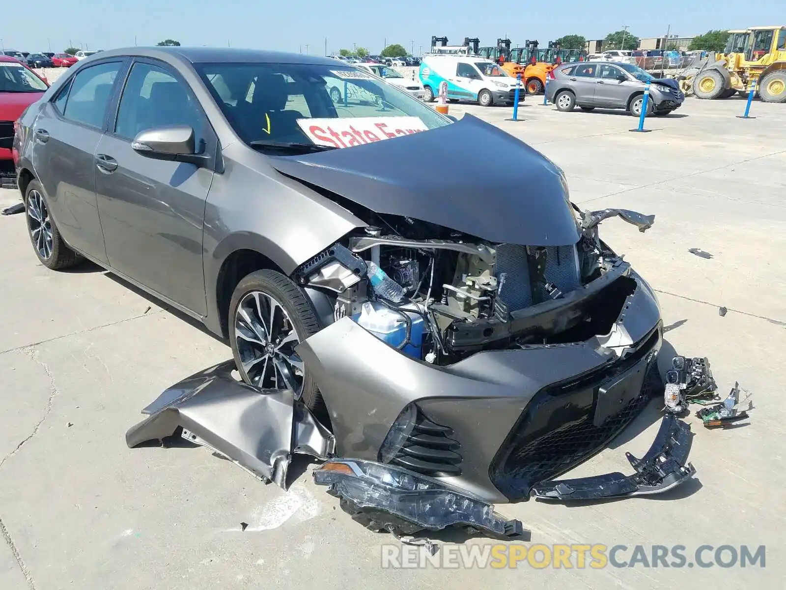 1 Photograph of a damaged car 5YFBURHE4KP890528 TOYOTA COROLLA 2019