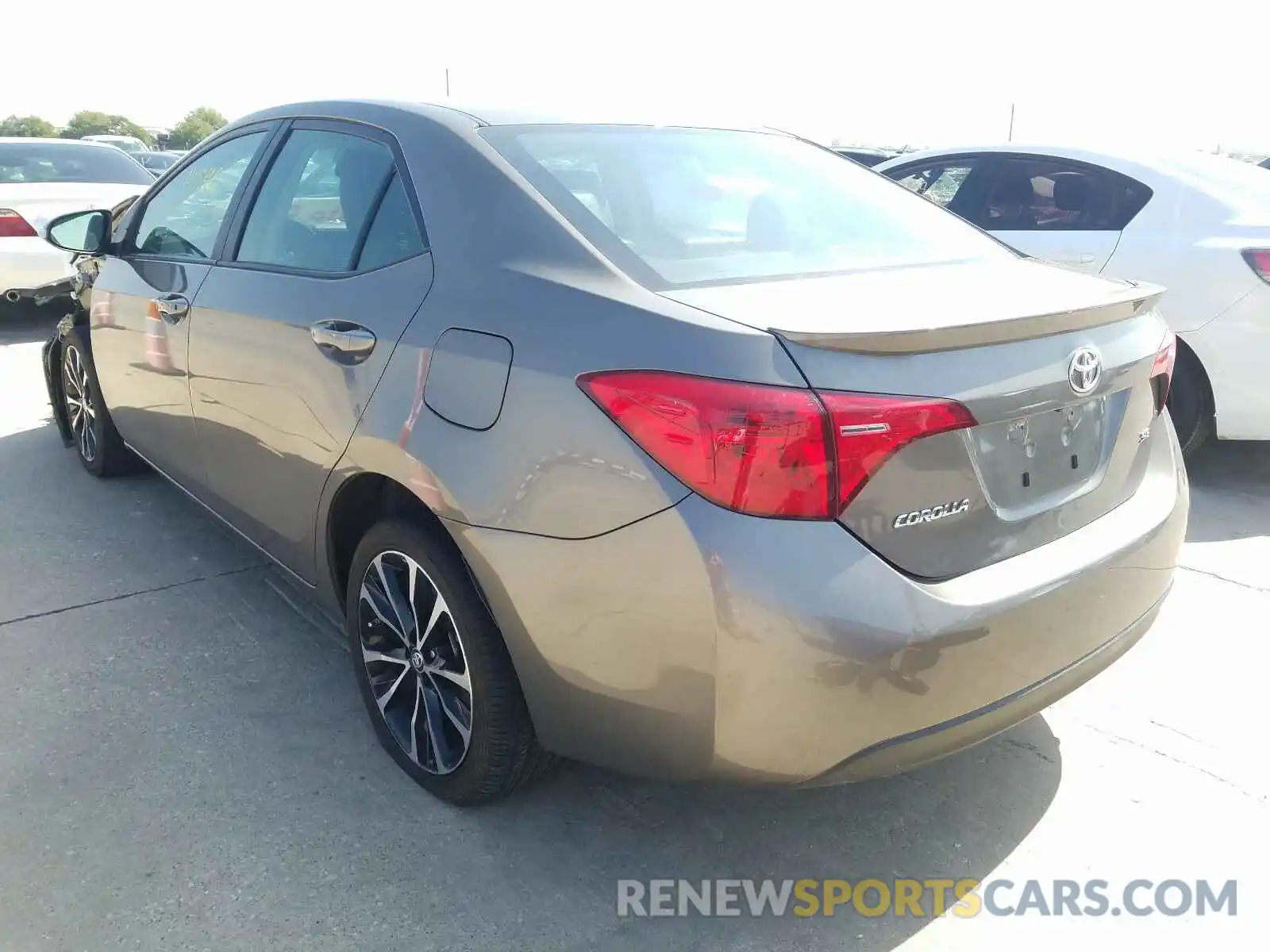 3 Photograph of a damaged car 5YFBURHE4KP890528 TOYOTA COROLLA 2019