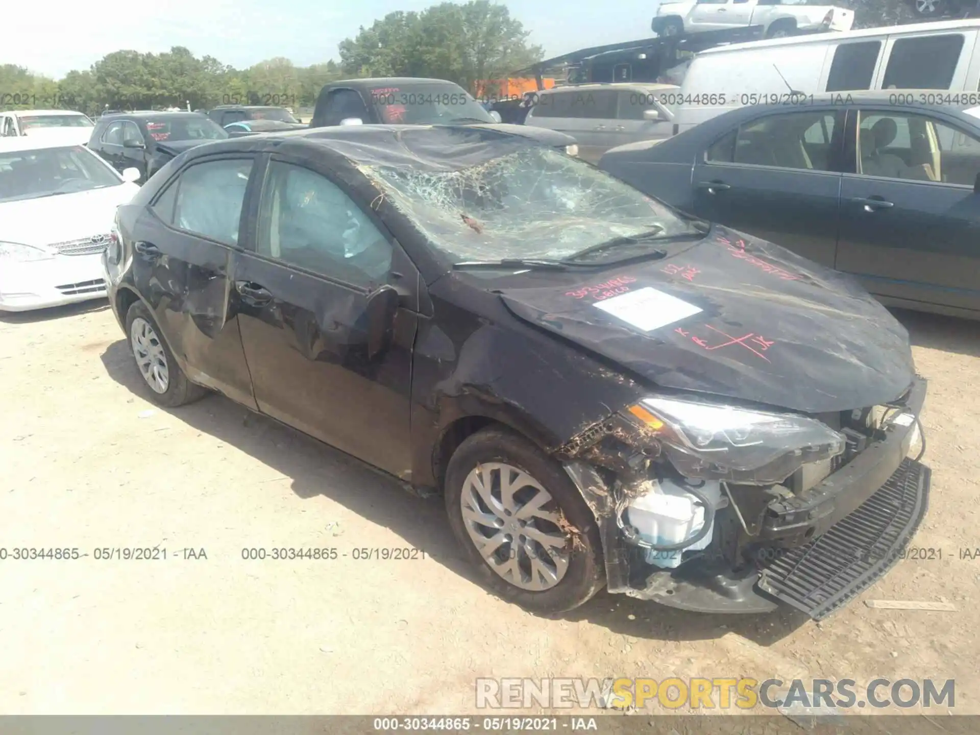 1 Photograph of a damaged car 5YFBURHE4KP890979 TOYOTA COROLLA 2019