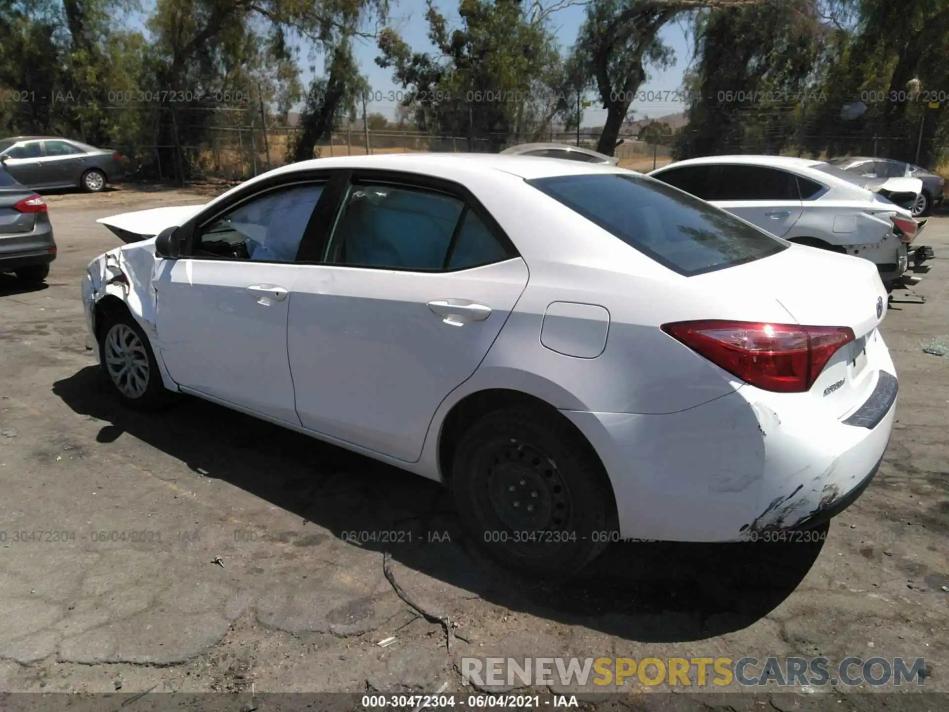 3 Photograph of a damaged car 5YFBURHE4KP891324 TOYOTA COROLLA 2019